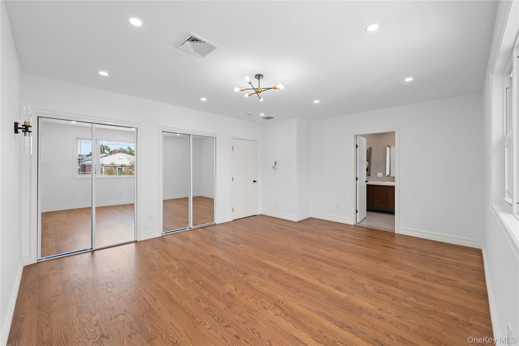 172-12 65th Avenue Property Photo 18