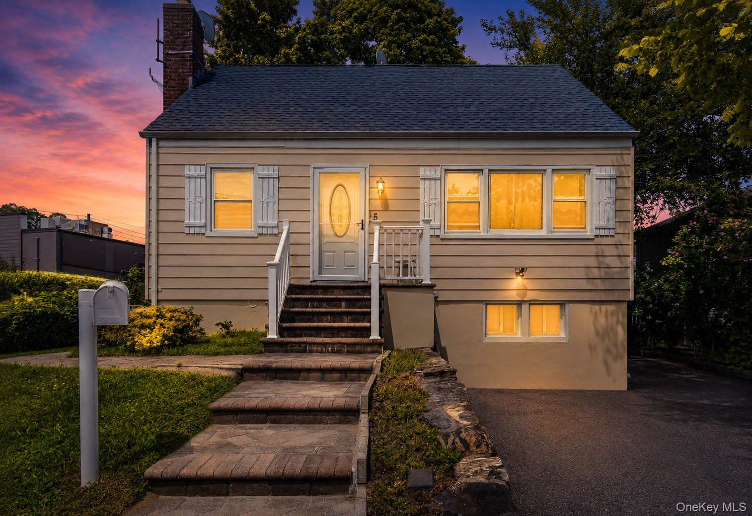 5 N Perkins Avenue Property Photo 1