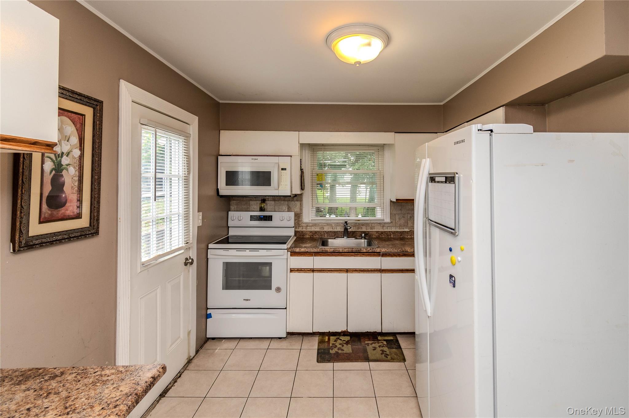 5 N Perkins Avenue Property Photo 8