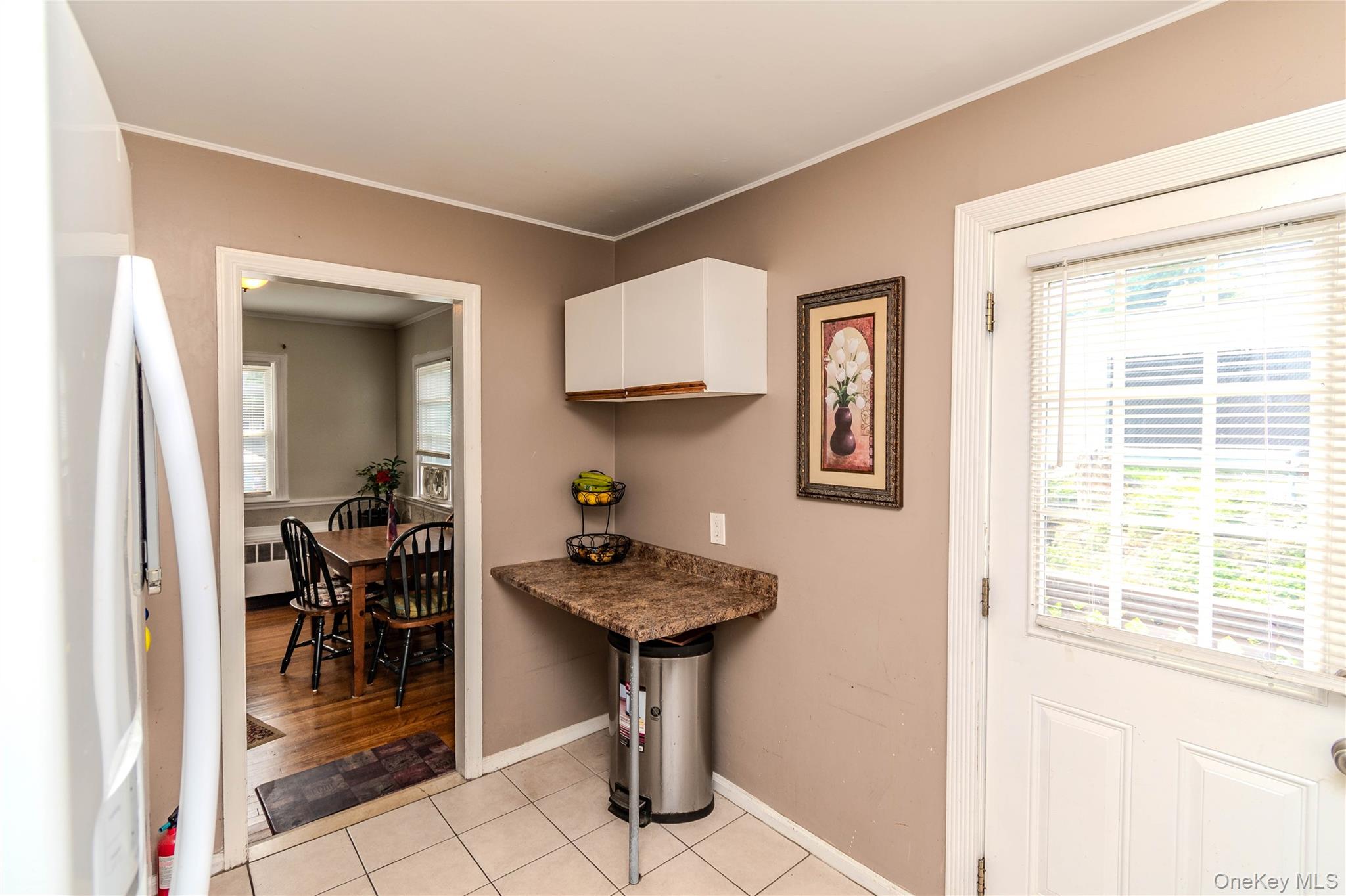 5 N Perkins Avenue Property Photo 9