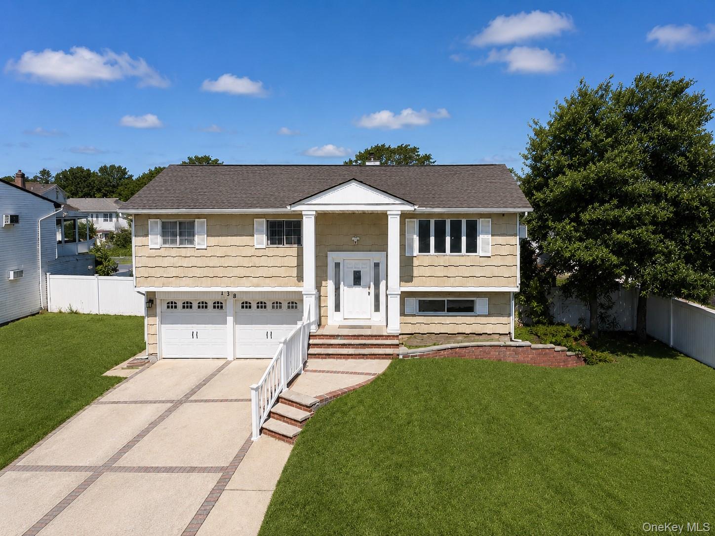 138 Spring Street Property Photo 2