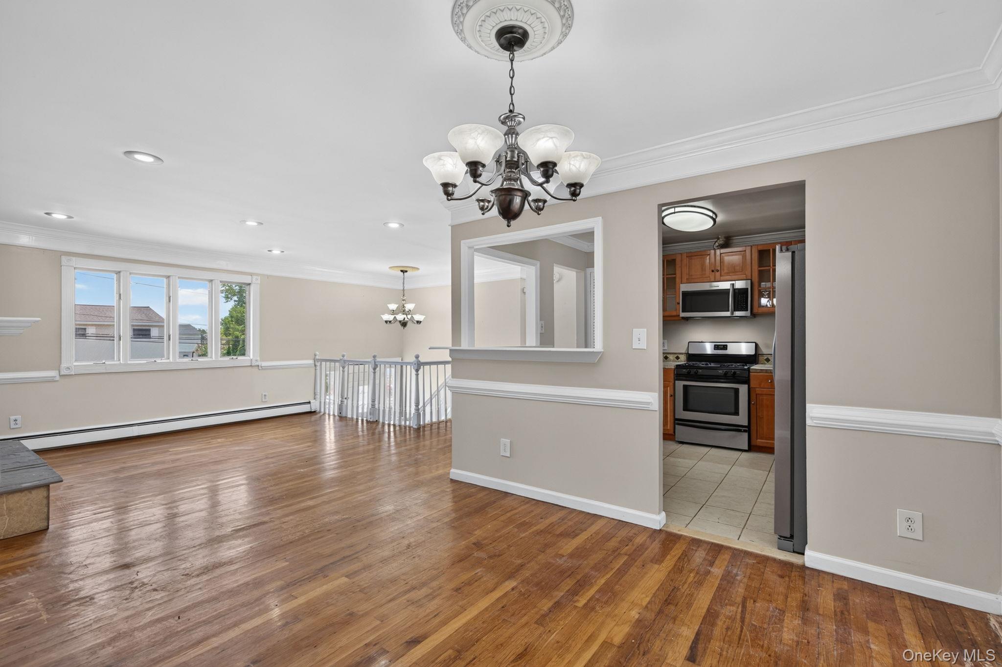 138 Spring Street Property Photo 8