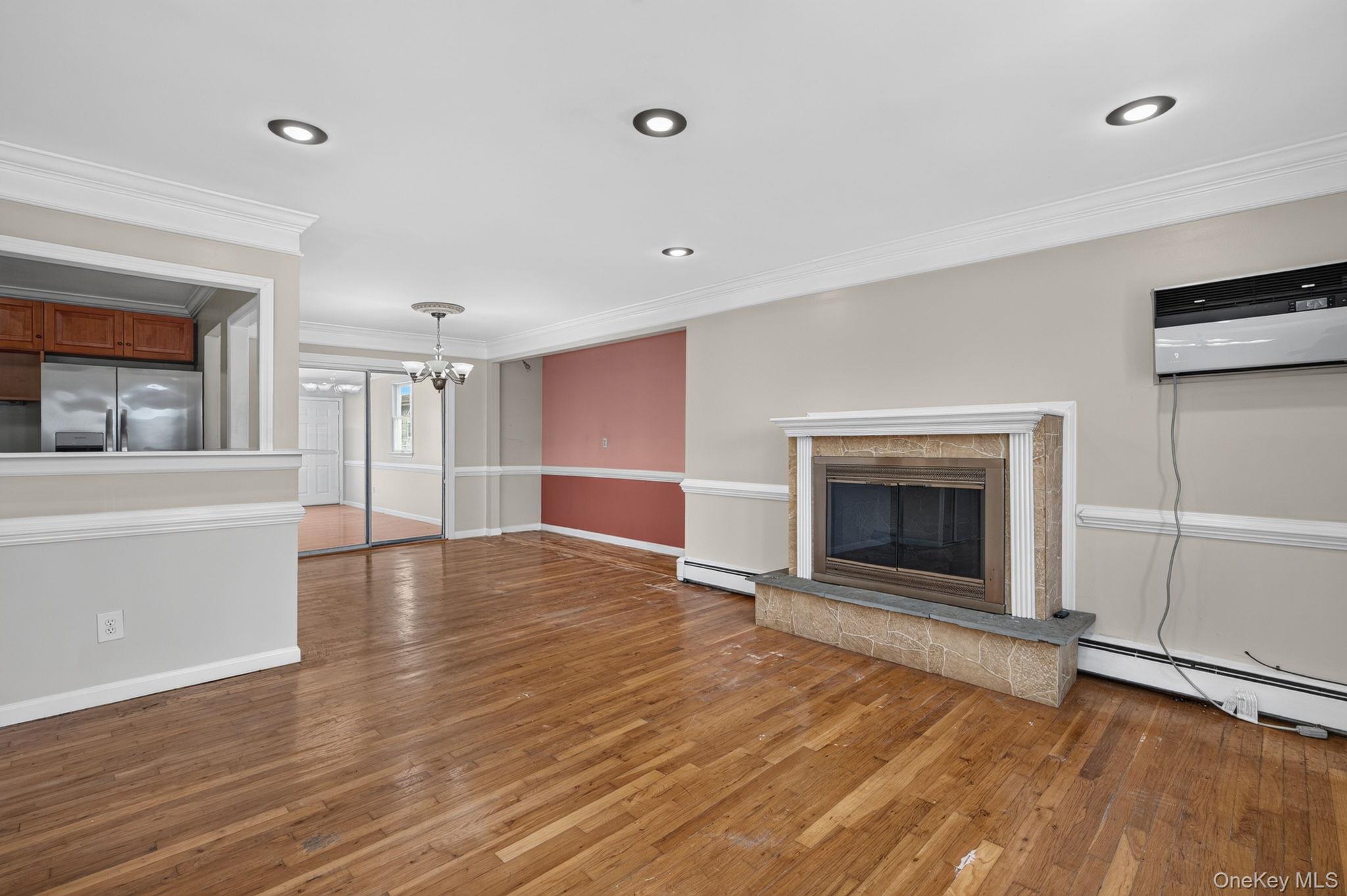 138 Spring Street Property Photo 10