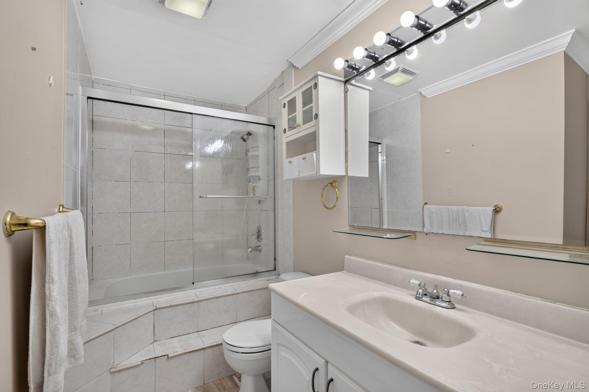 138 Spring Street Property Photo 18