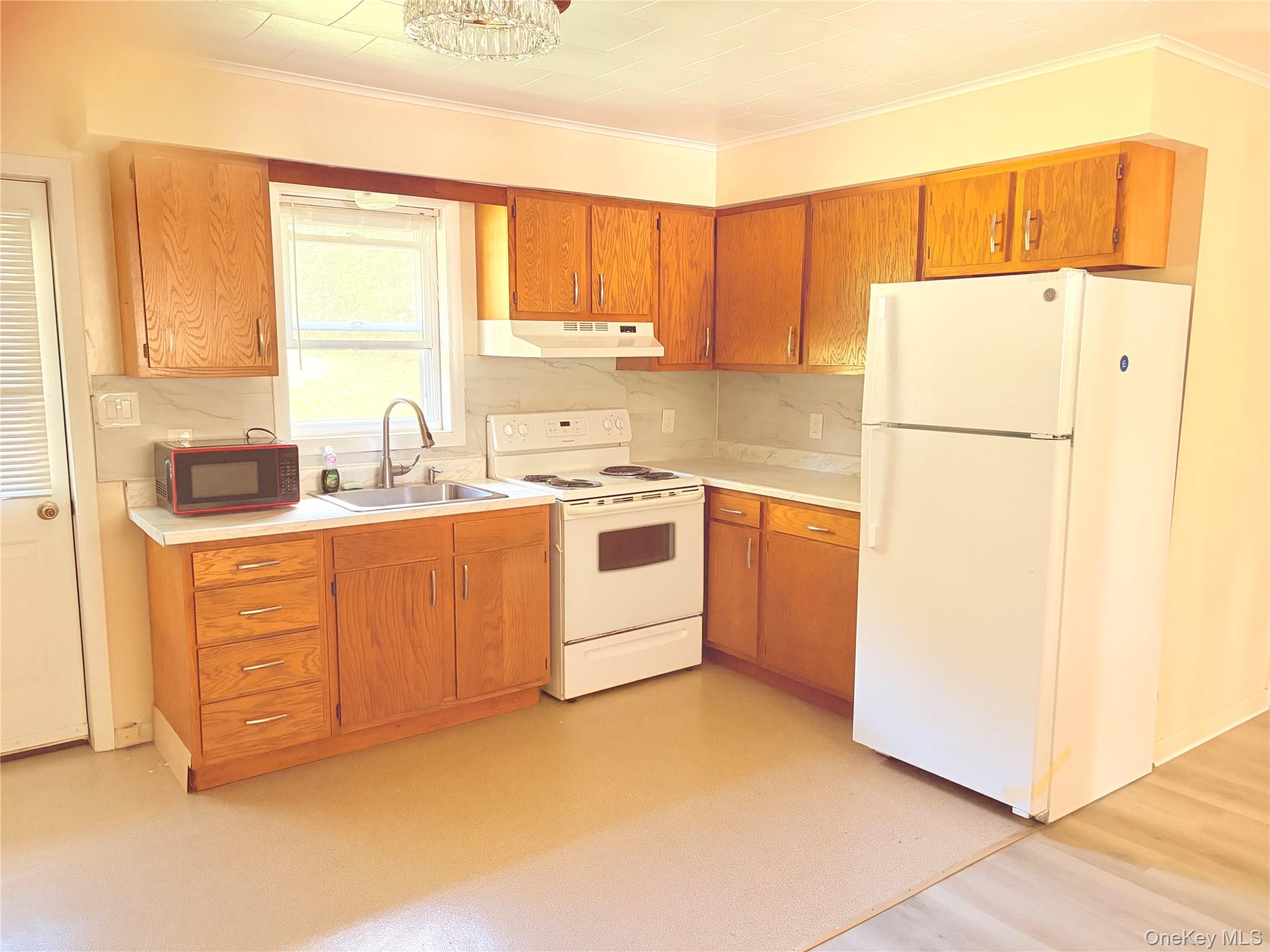 154 N Washington Street 3 Property Photo 10