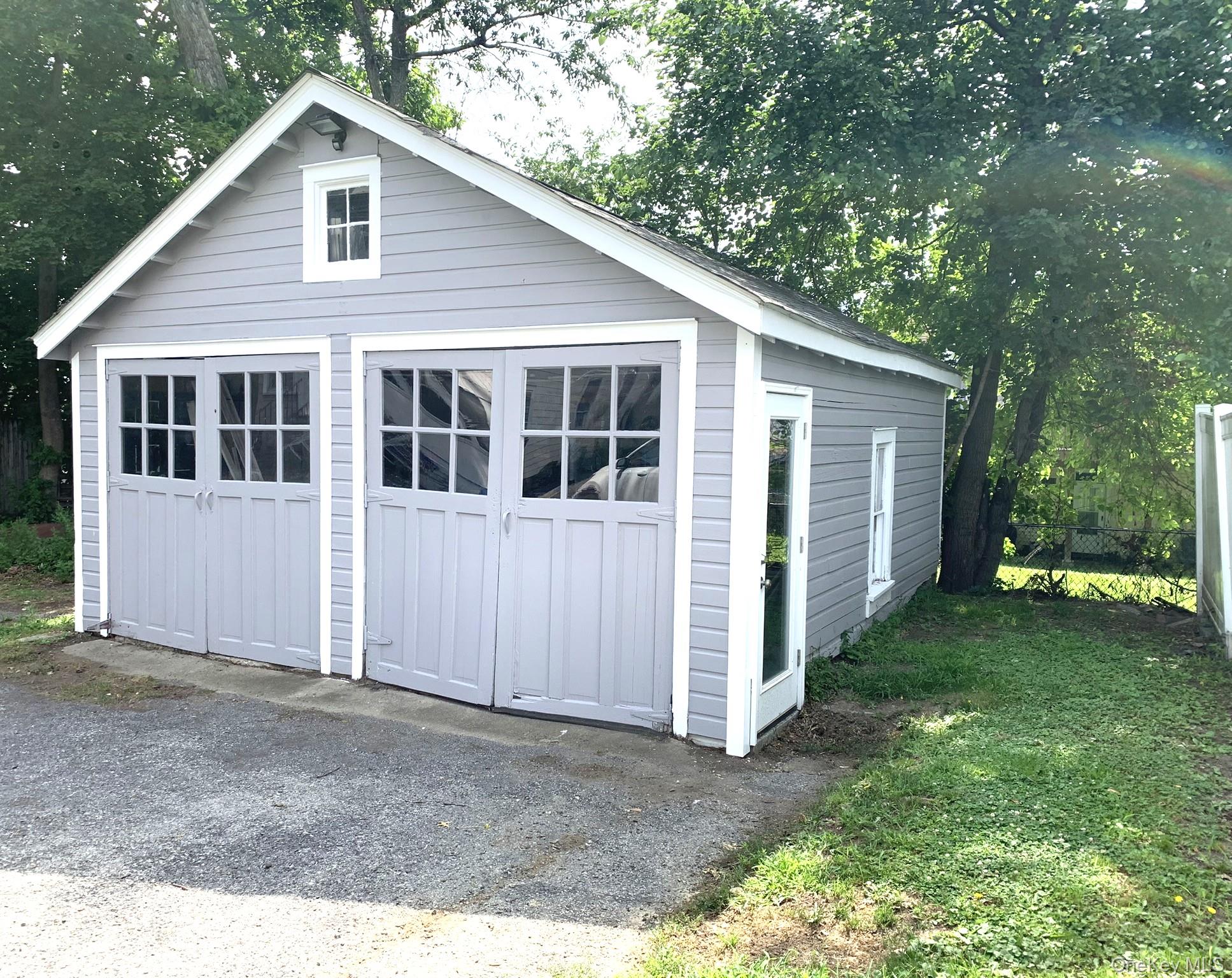 61 Schenck Avenue Property Photo 27