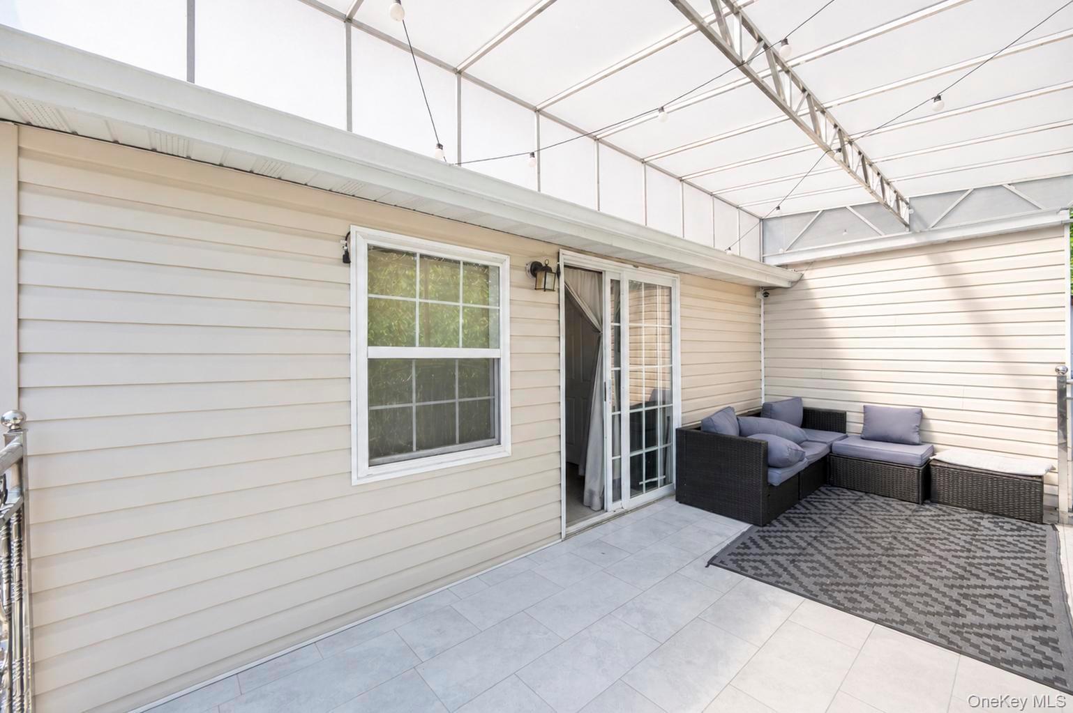 10469 Springfield Boulevard Property Photo 10