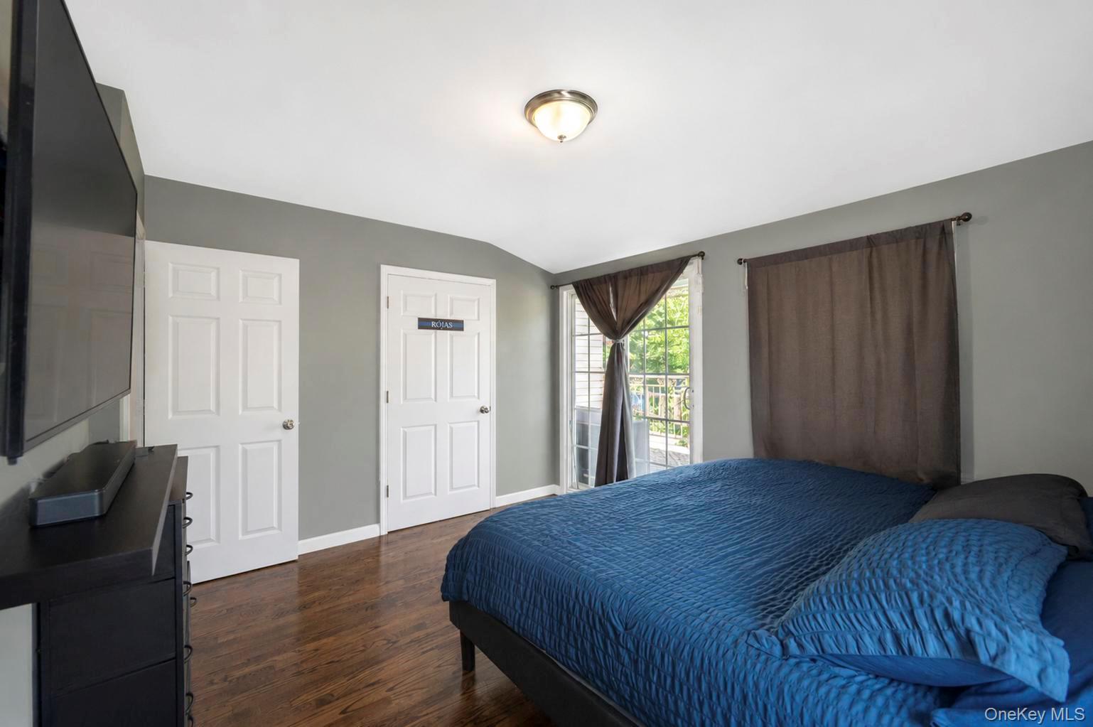 10469 Springfield Boulevard Property Photo 21