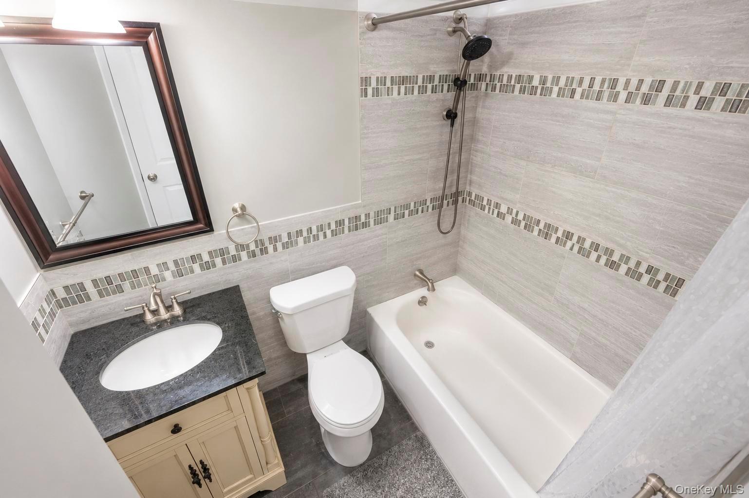 10469 Springfield Boulevard Property Photo 24