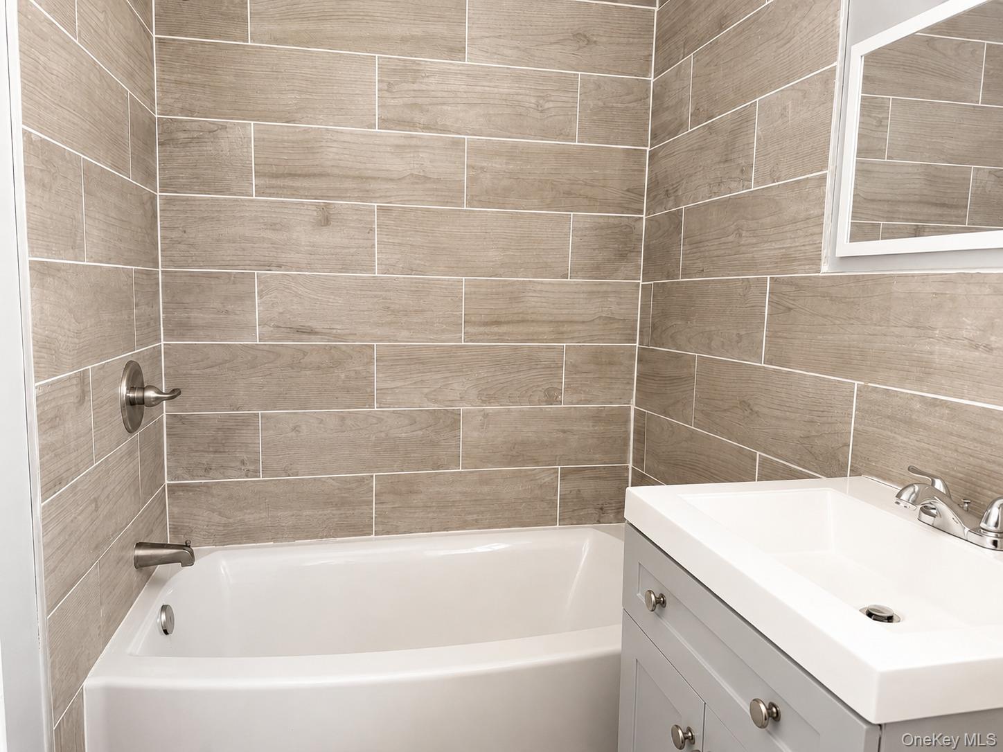 19 Orchard Street 2 Property Photo 8