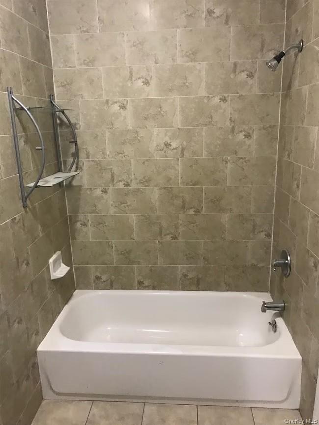511 E 183rd Street Property Photo 6