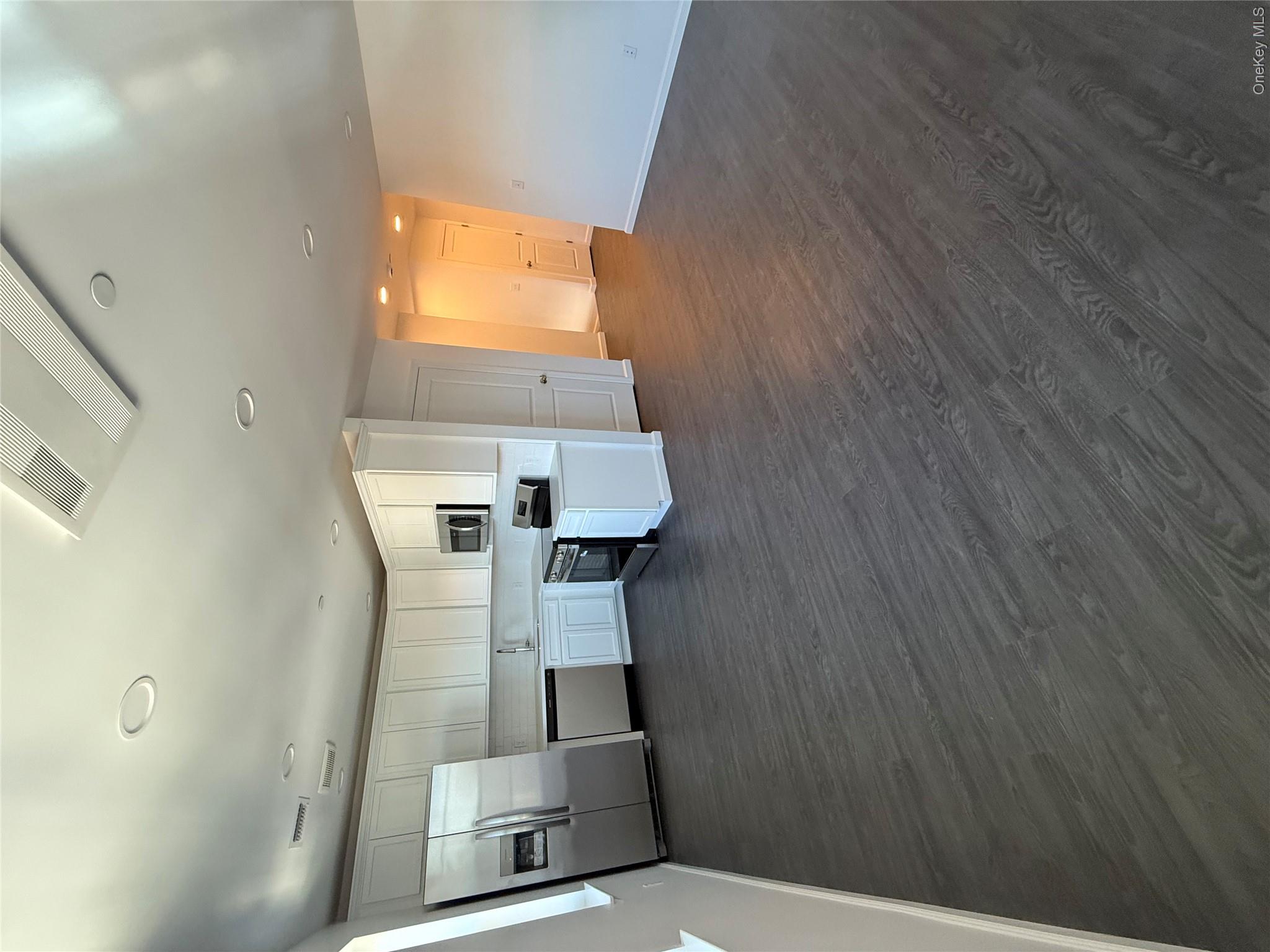 338 Beach 46th Street Property Photo 5