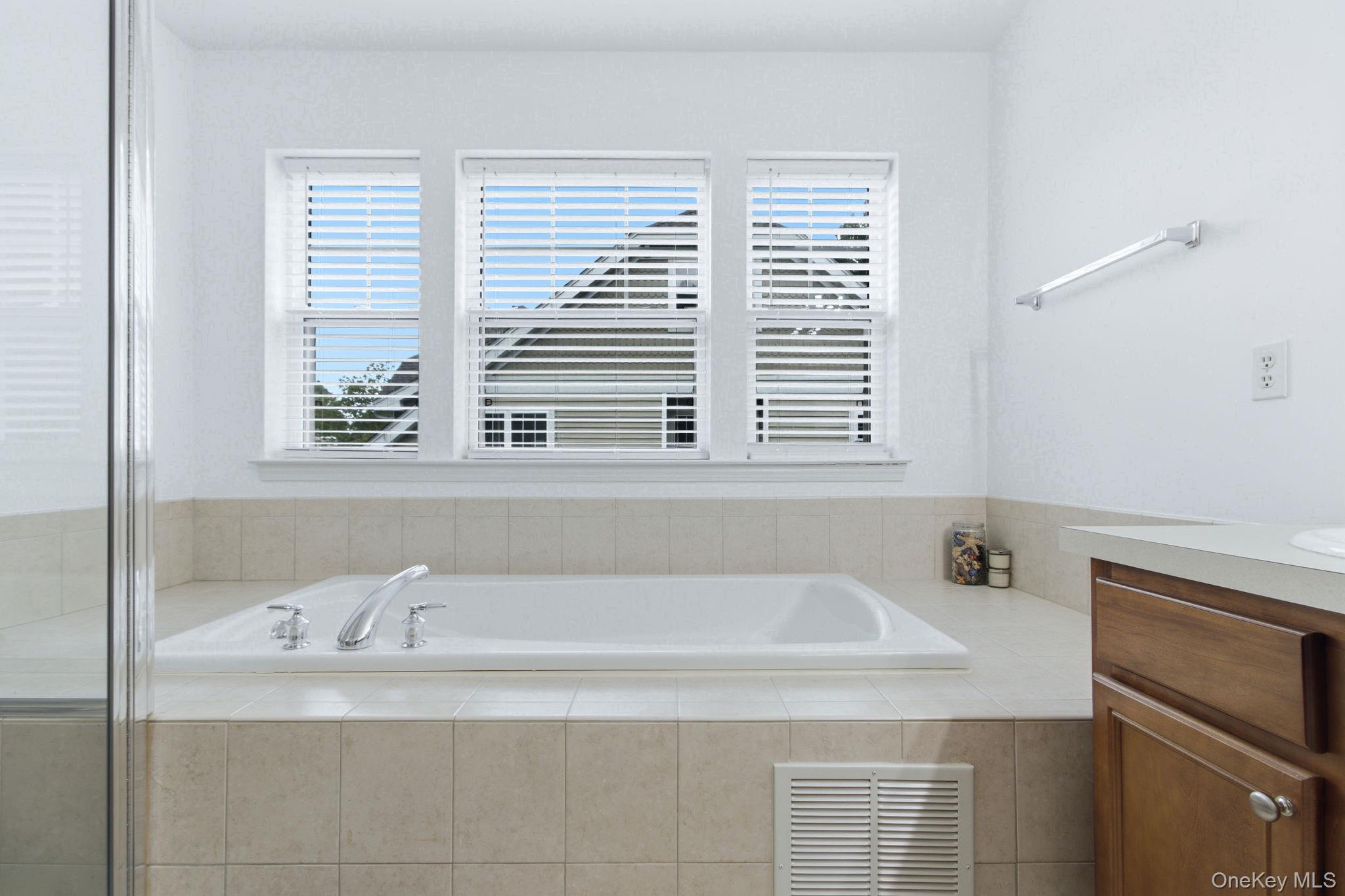 34 Briarbrook Drive 95 Property Photo 19
