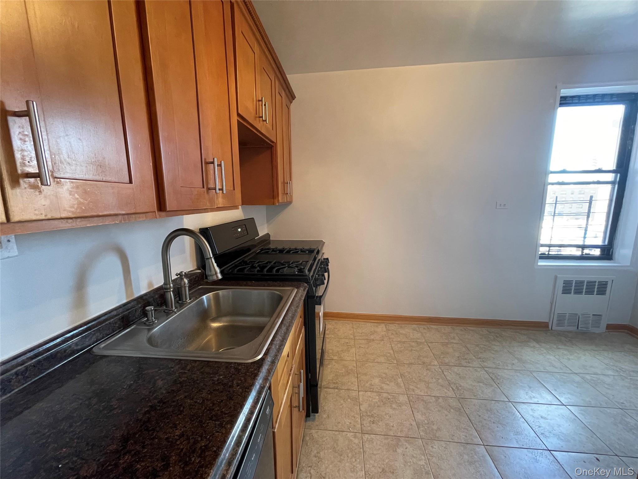 102-30 Queens Blvd 5l Property Photo 11