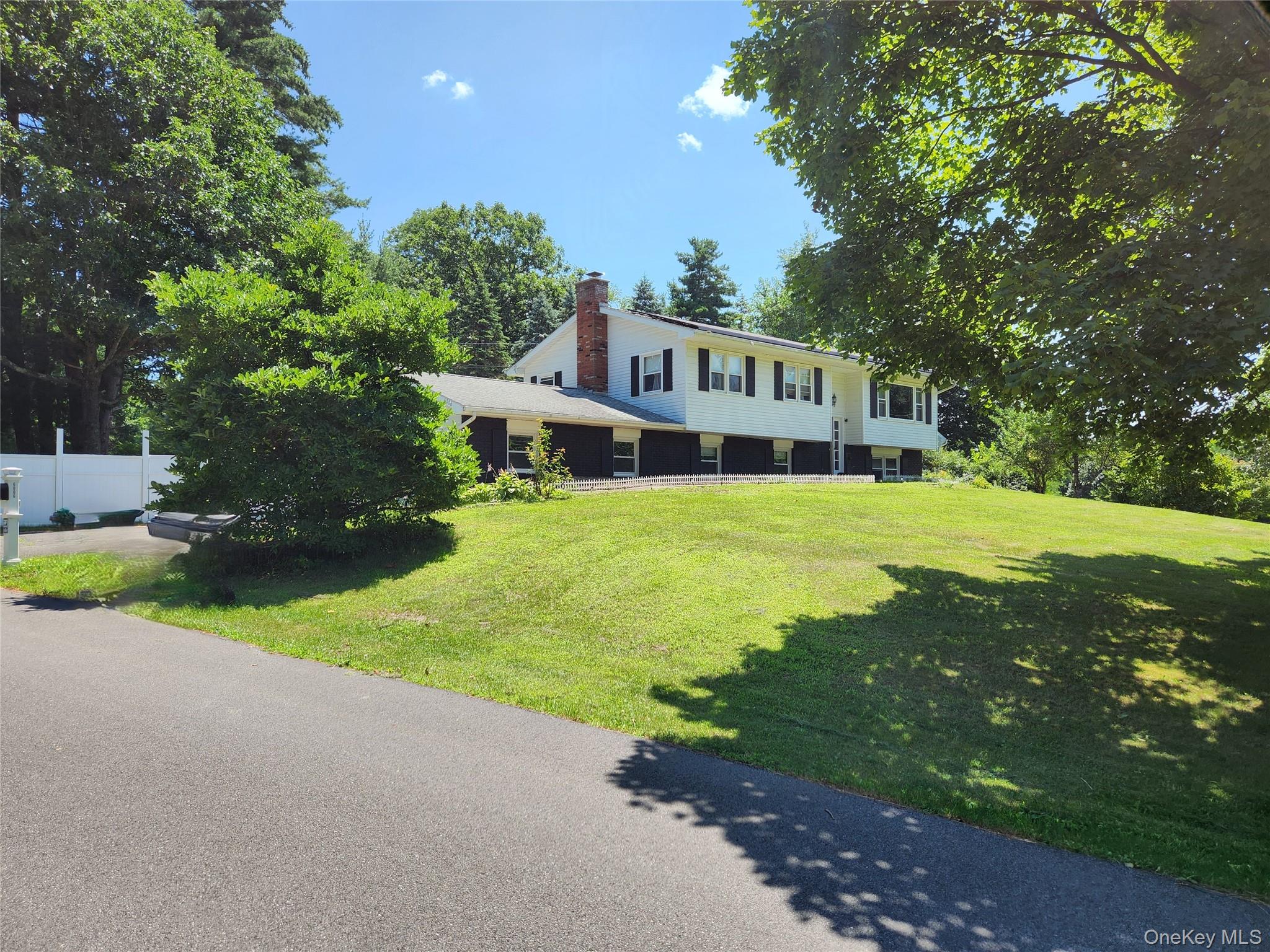 6006 Marion Boulevard Property Photo 1
