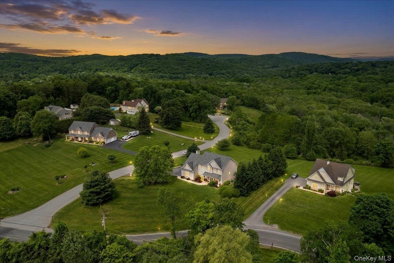 8 Shailin Lane Property Photo 2