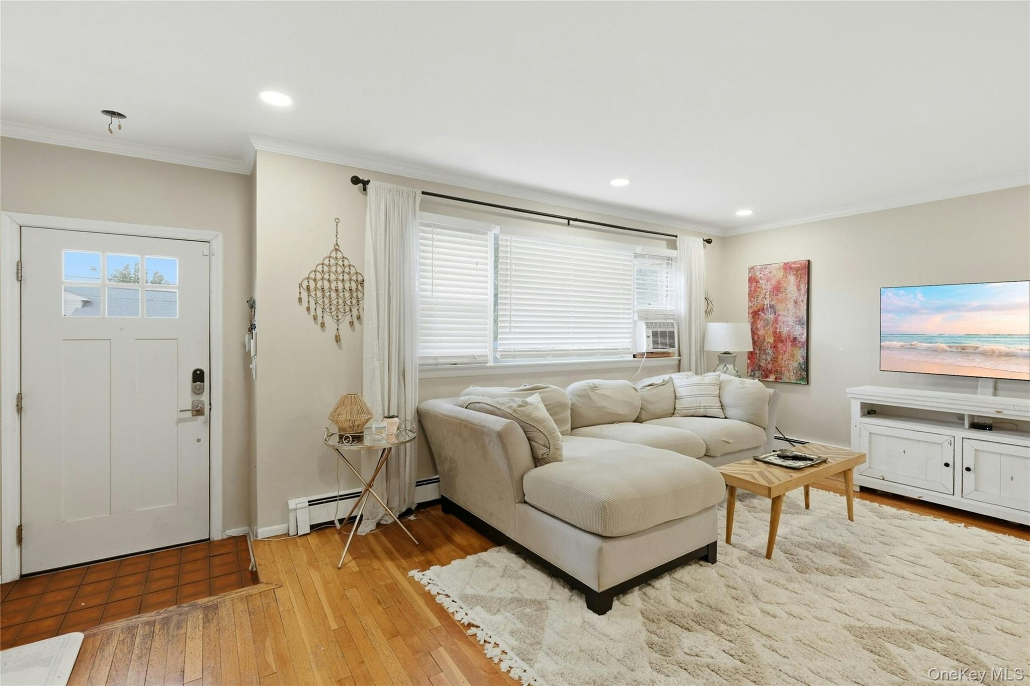 228 Island Parkway Property Photo 4