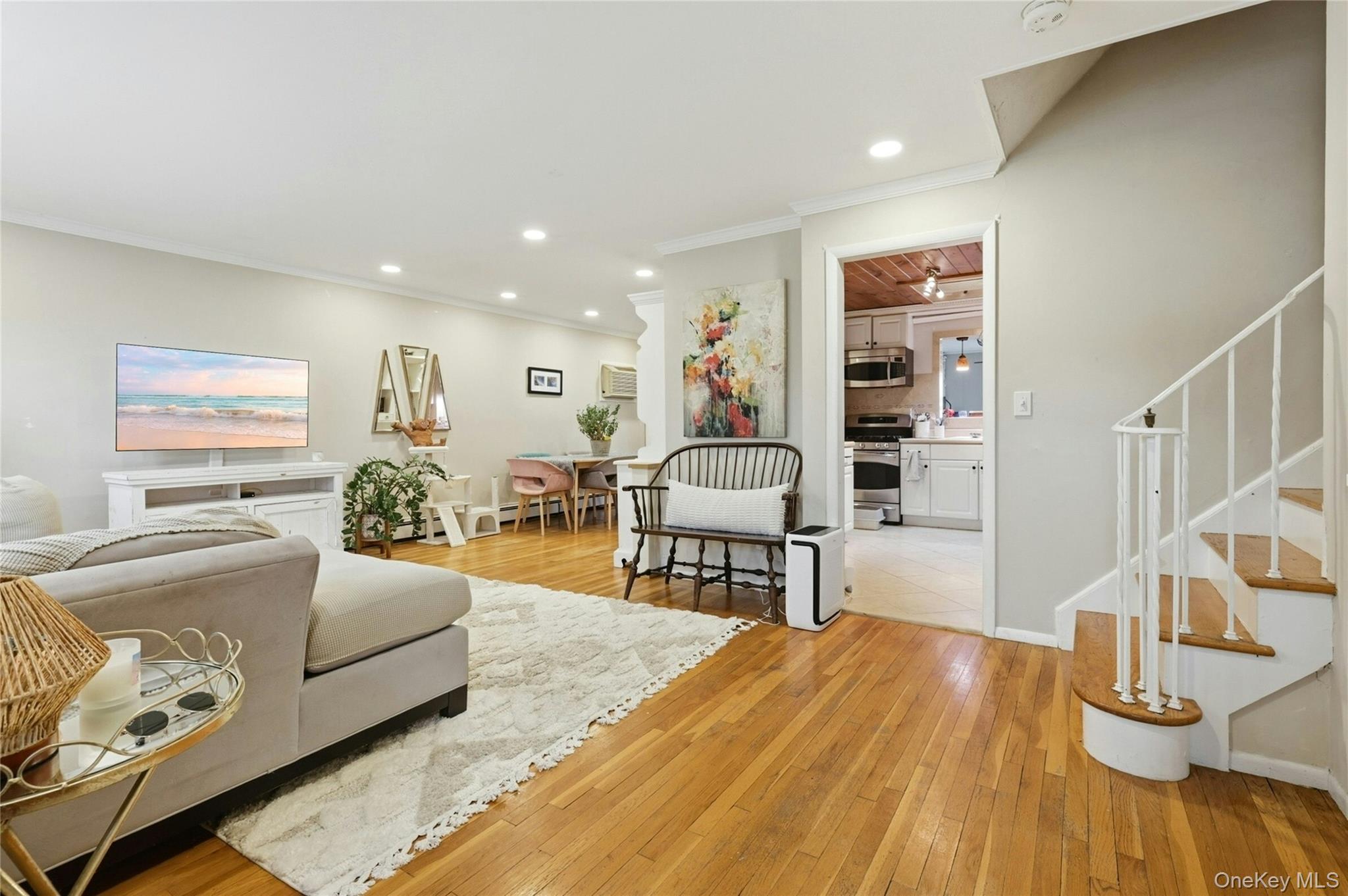 228 Island Parkway Property Photo 5