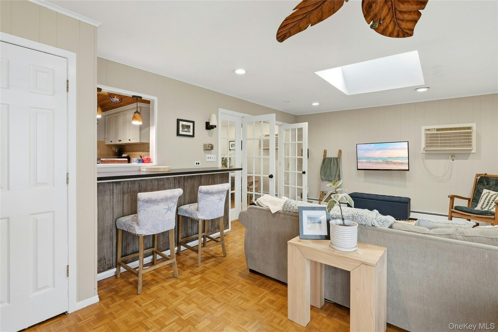 228 Island Parkway Property Photo 14