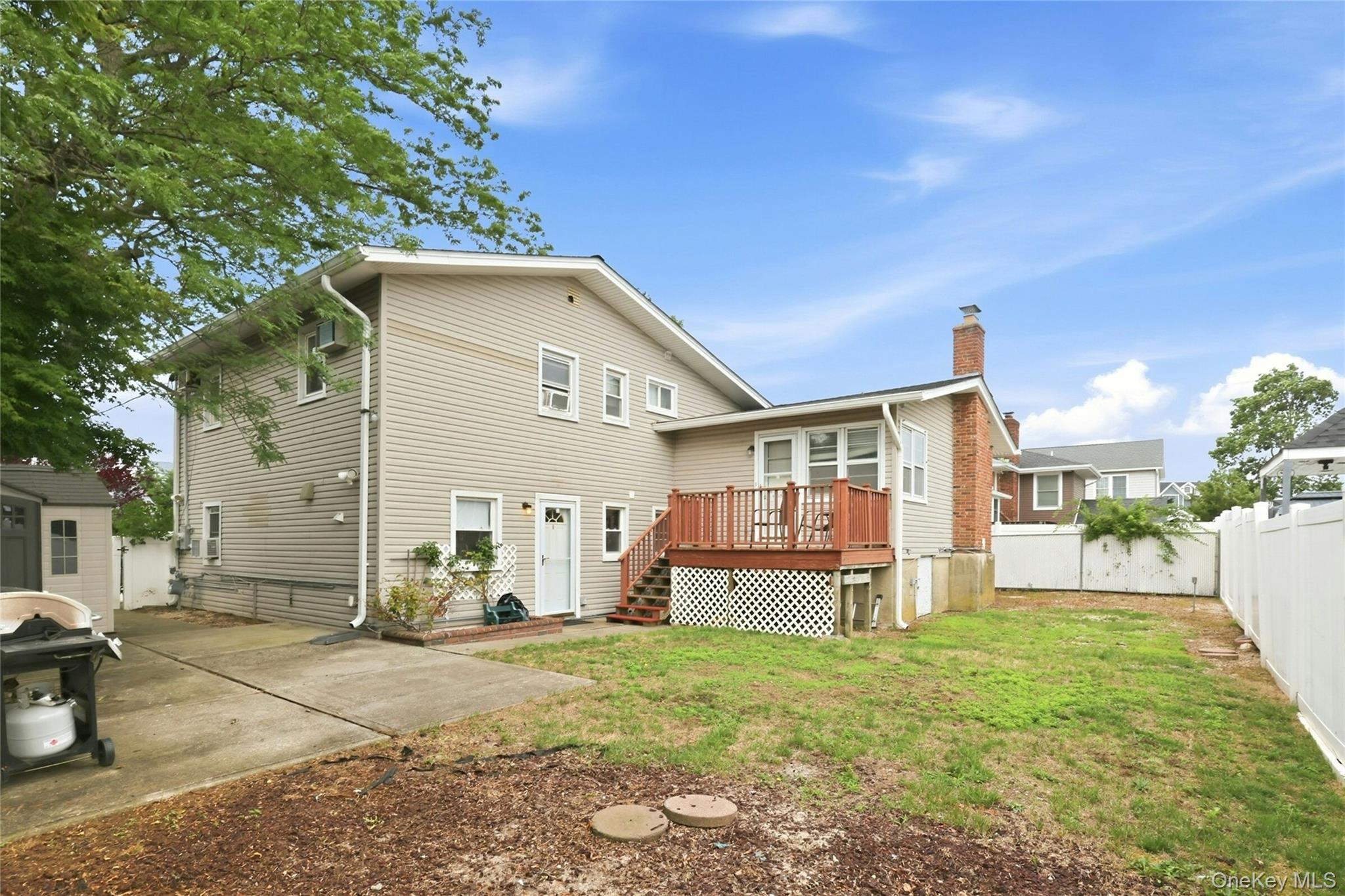 228 Island Parkway Property Photo 32
