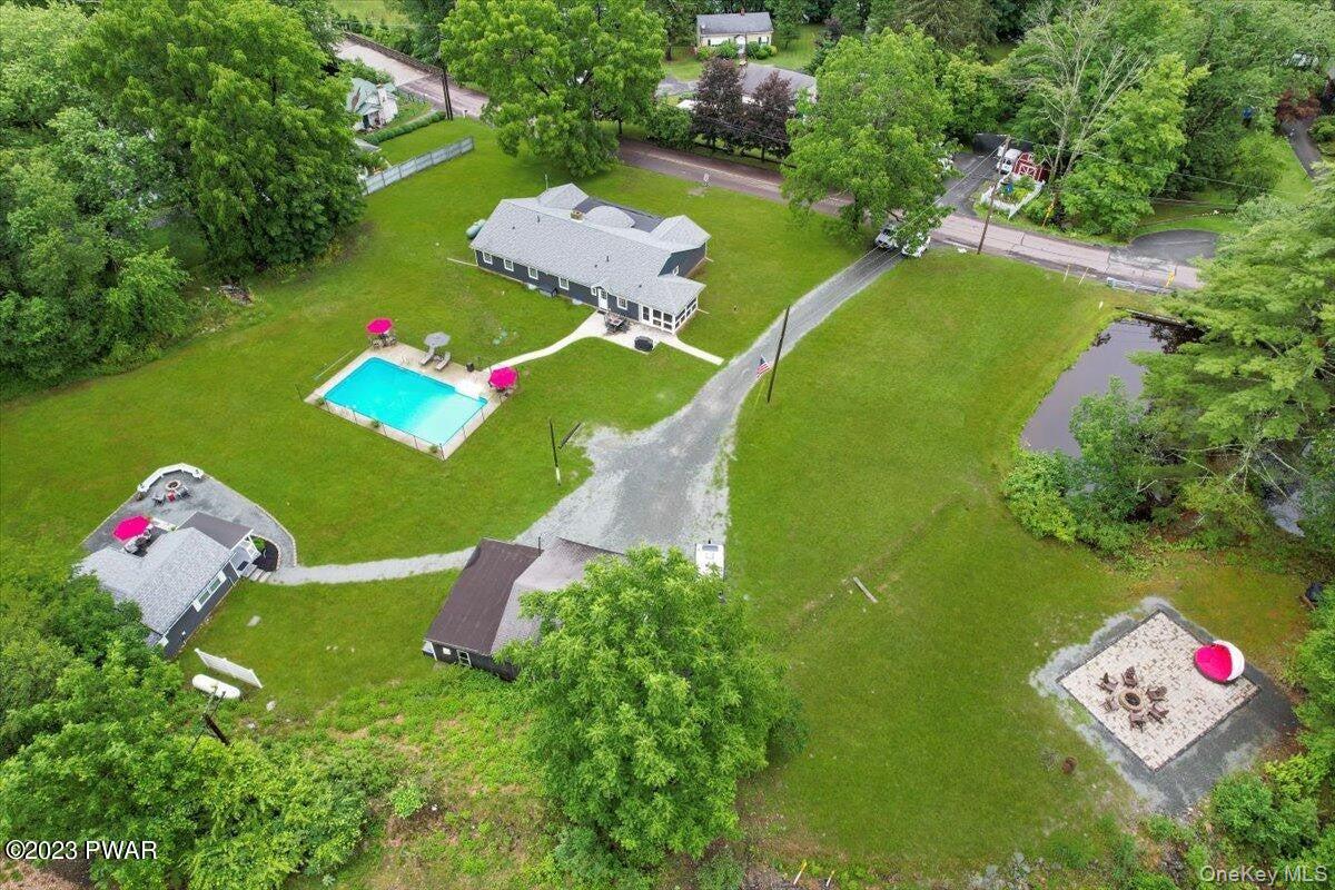 108 Bluestone Blvd Property Photo 3