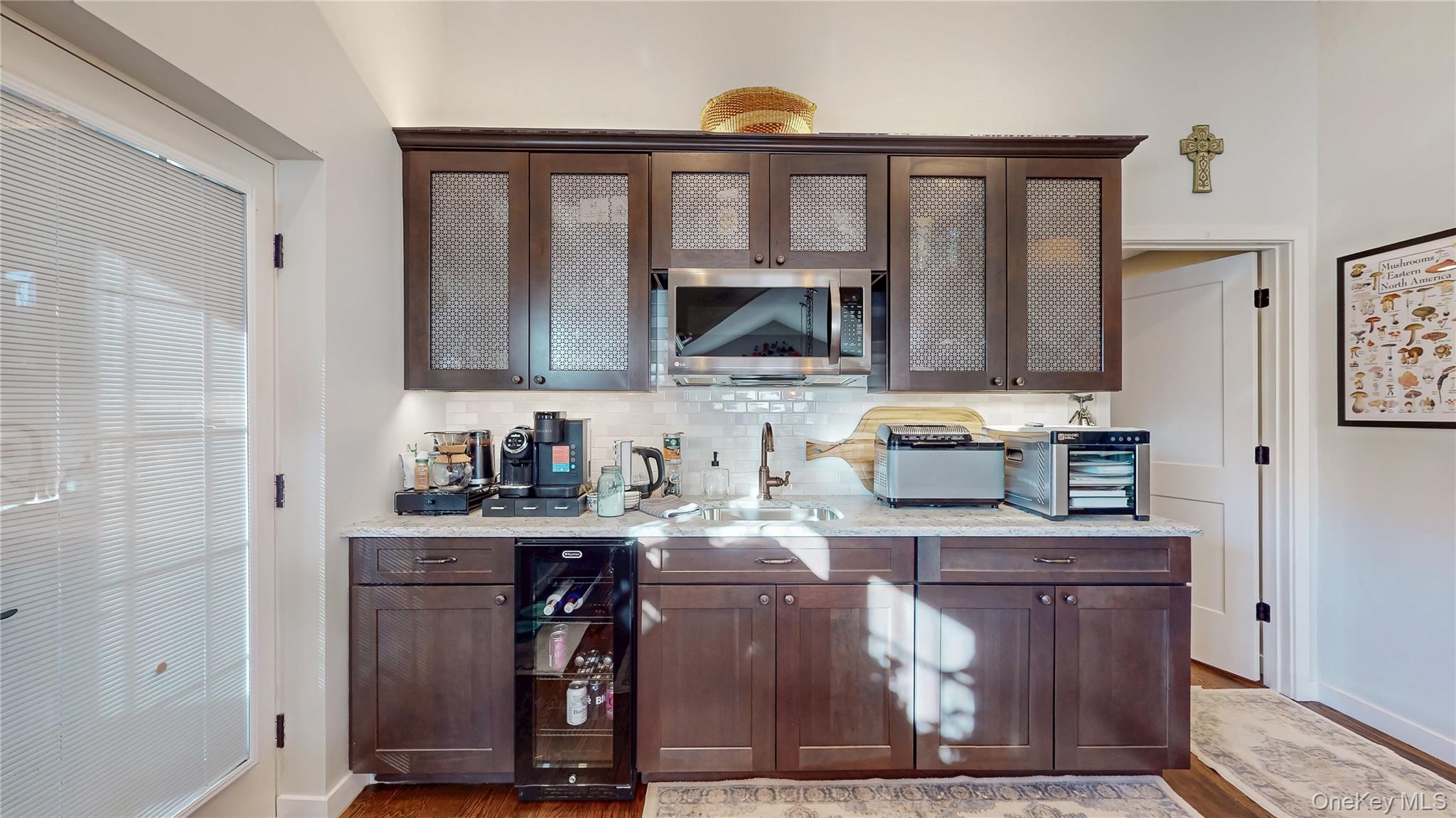 108 Bluestone Blvd Property Photo 8