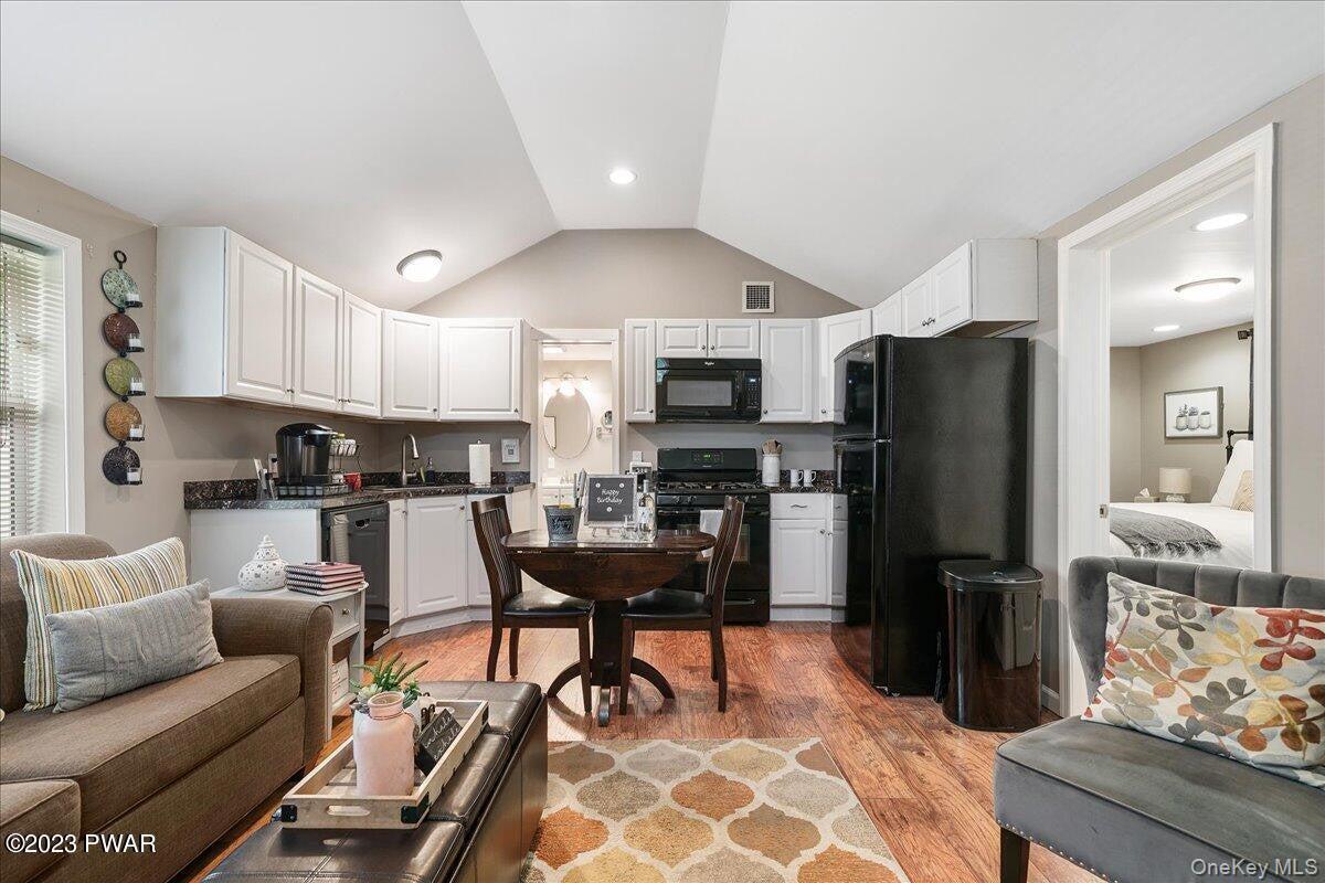 108 Bluestone Blvd Property Photo 34
