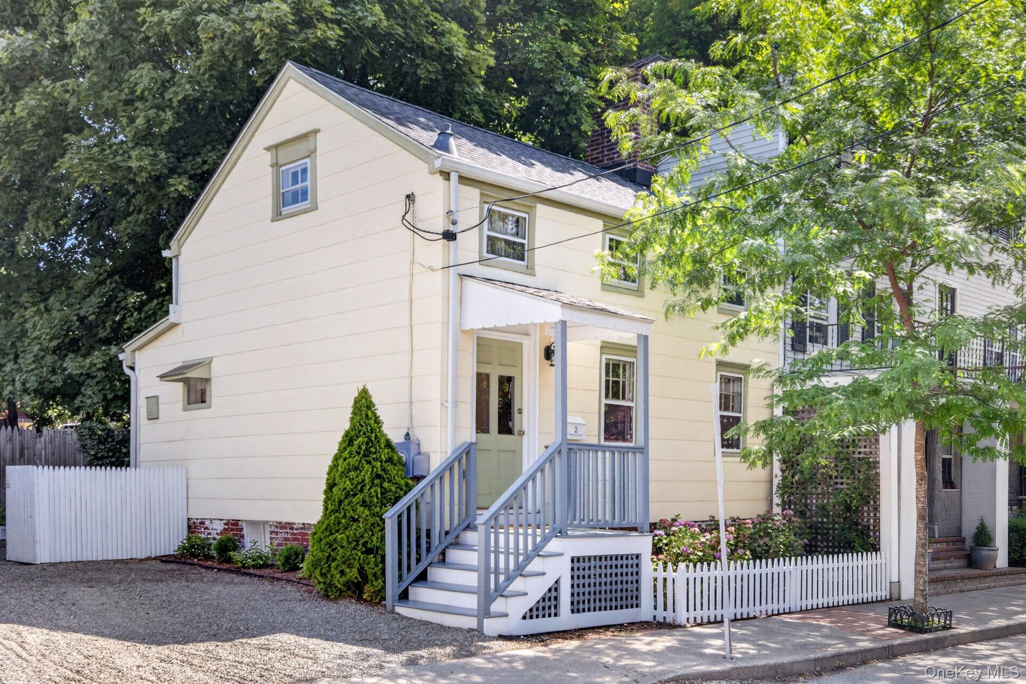 2 Kemble Avenue Property Photo 1