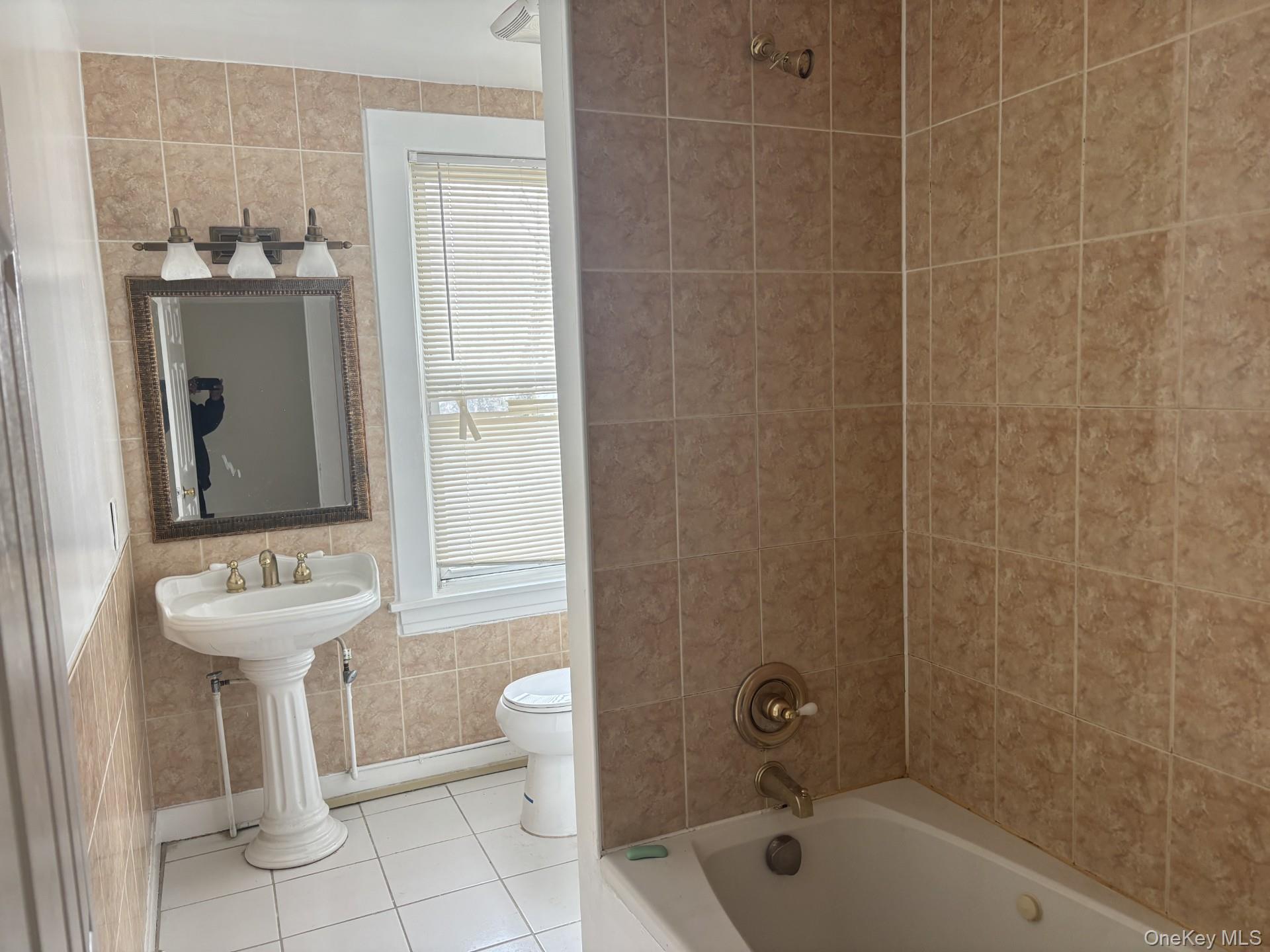 9 Myrtle Street 2 Property Photo 5