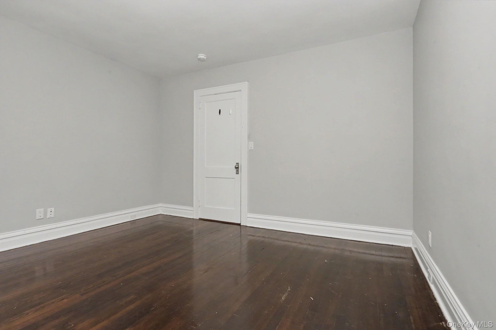 82 Douglas Road B Property Photo 11