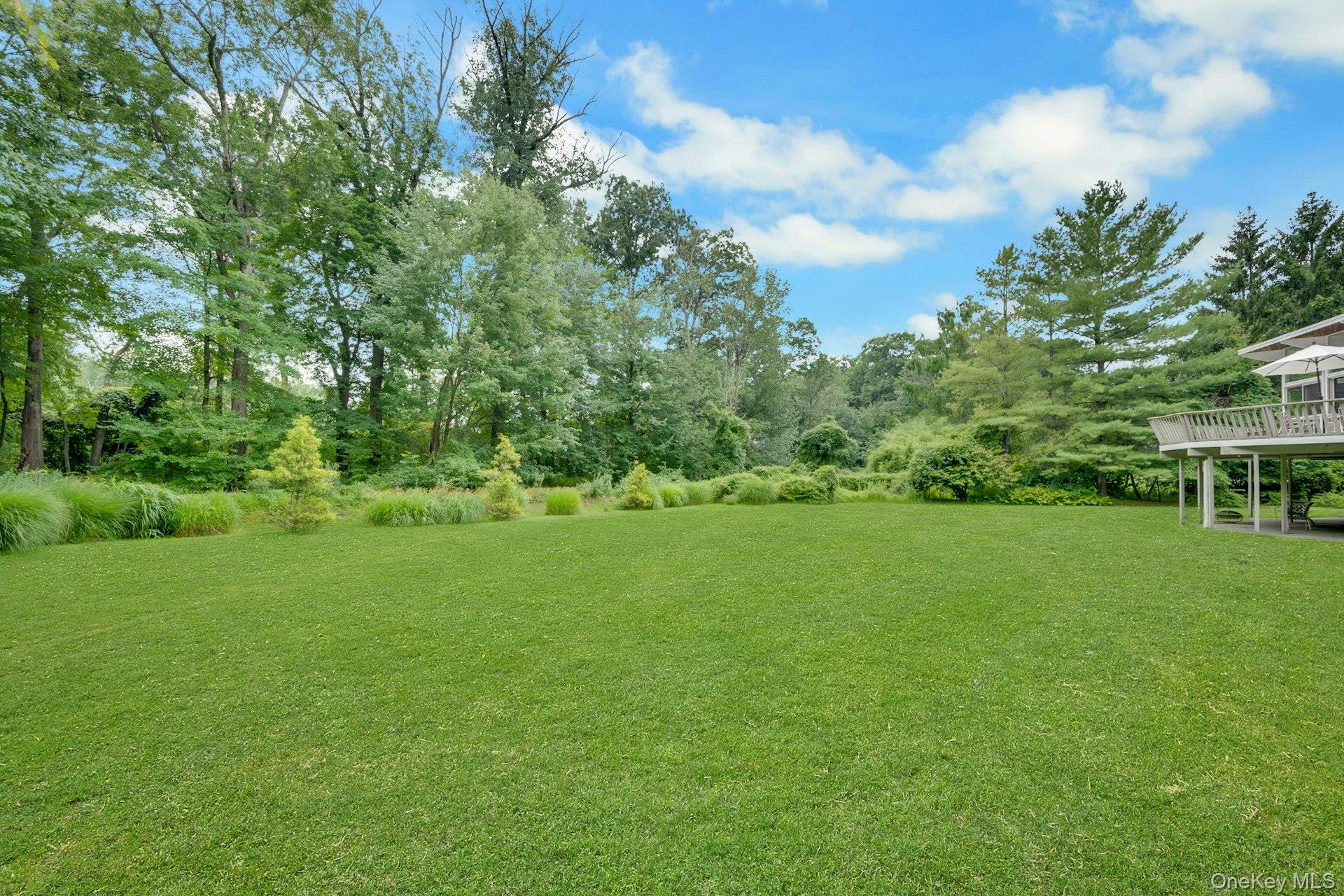 107 Holly Place Property Photo 33