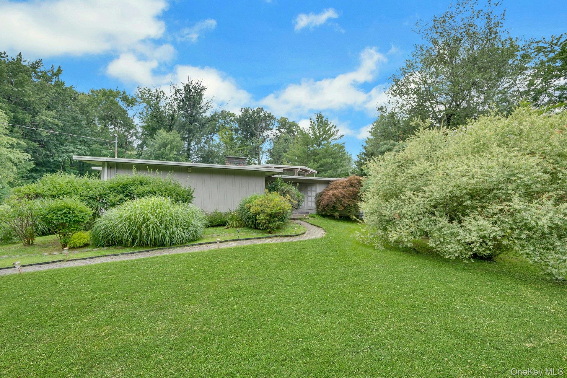 107 Holly Place Property Photo 36