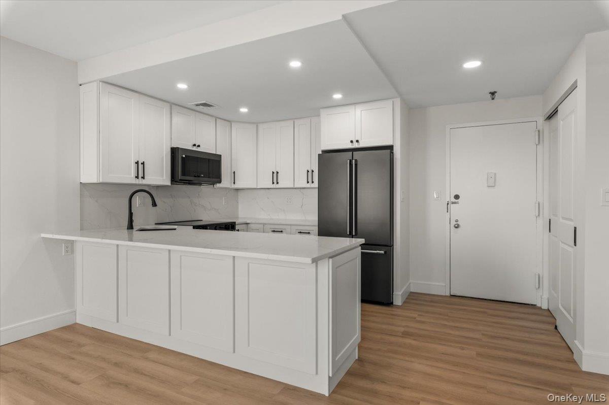 100 Broadway 4t Property Photo 3
