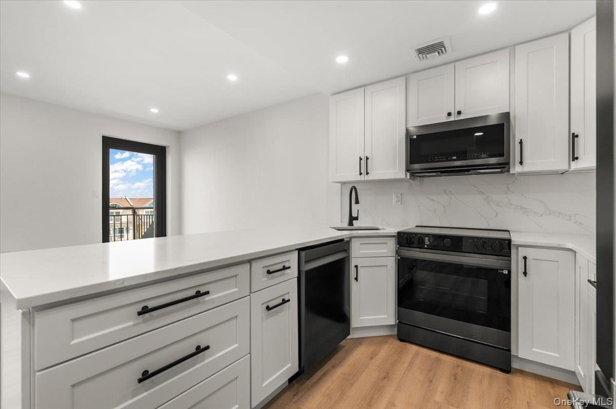 100 Broadway 4t Property Photo 6