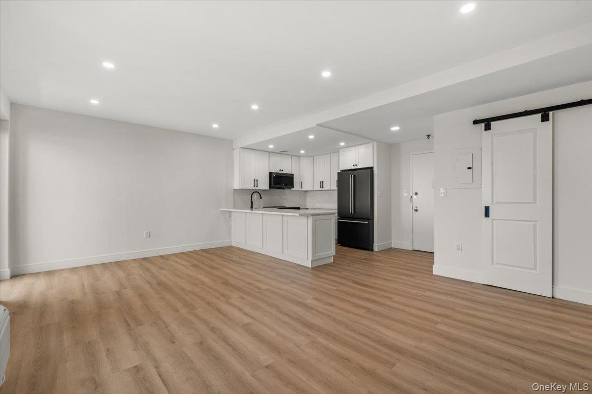 100 Broadway 4t Property Photo 10