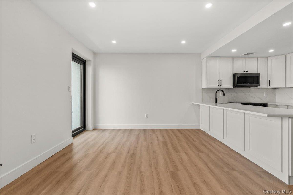 100 Broadway 4t Property Photo 11