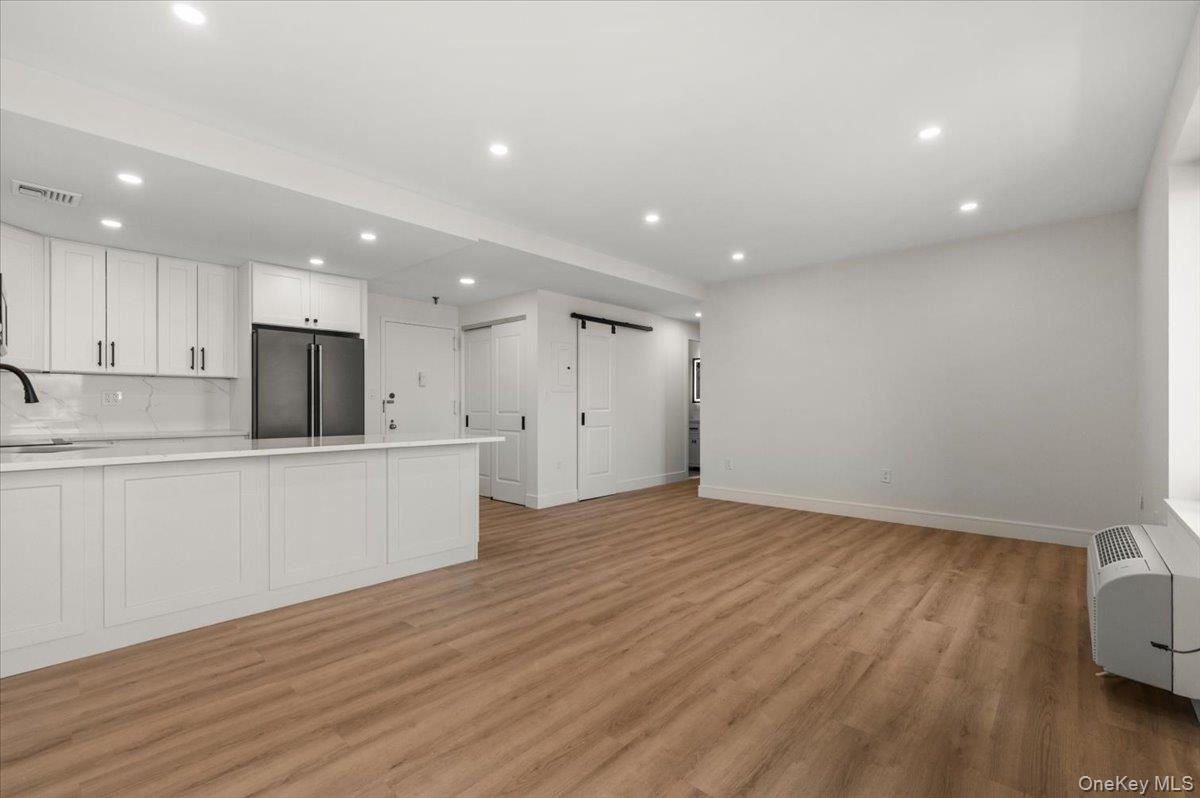 100 Broadway 4t Property Photo 15