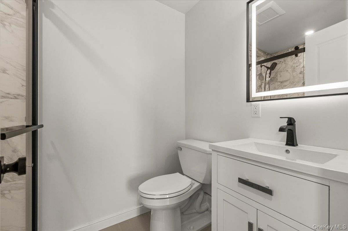 100 Broadway 4t Property Photo 16