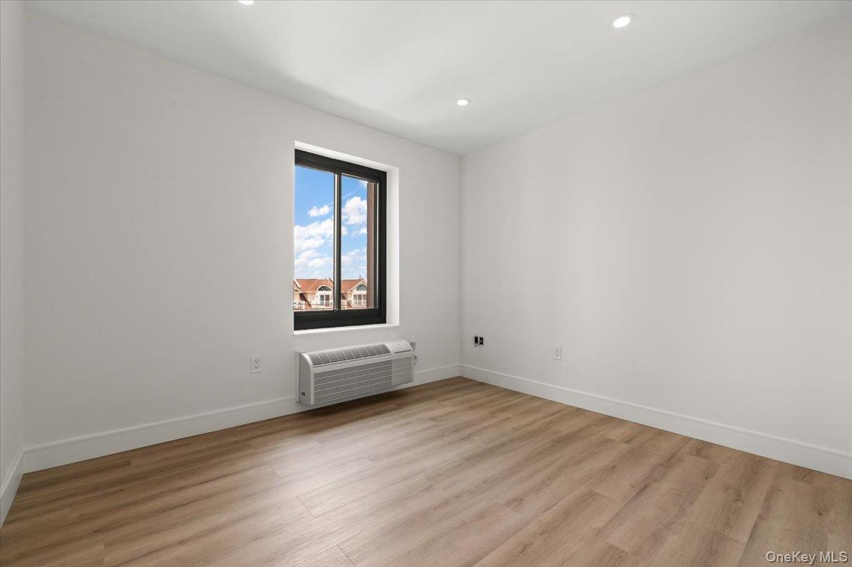 100 Broadway 4t Property Photo 19