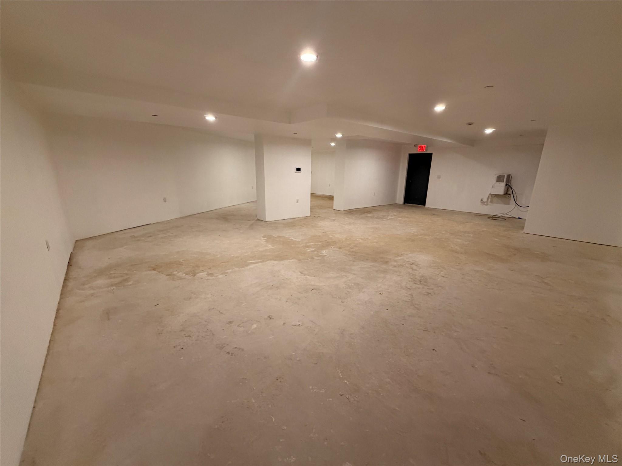 8713 Homelawn Street Property Photo 4