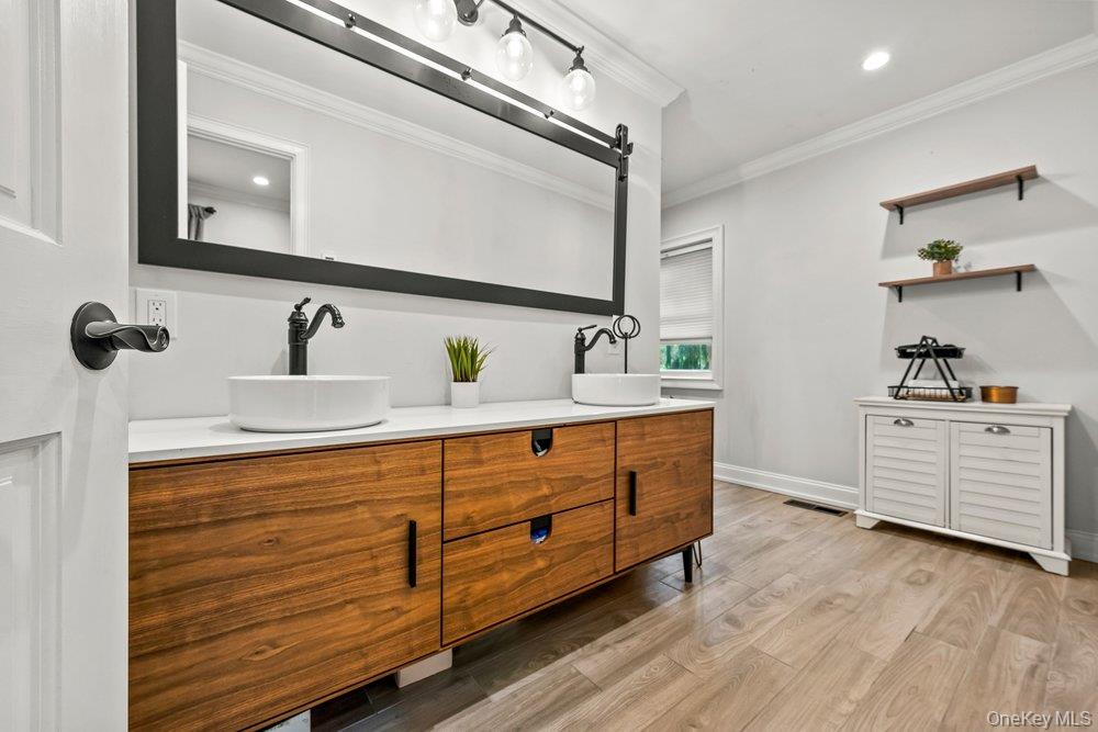 457 Pinebrook Boulevard Property Photo 33
