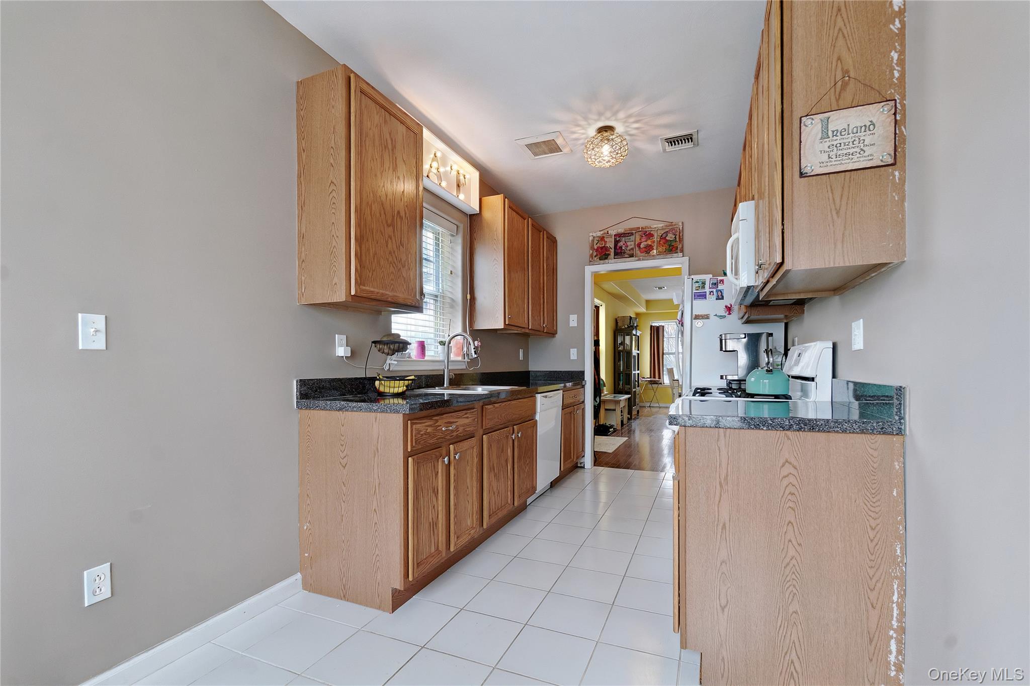 6428 Ocean Avenue Property Photo 9