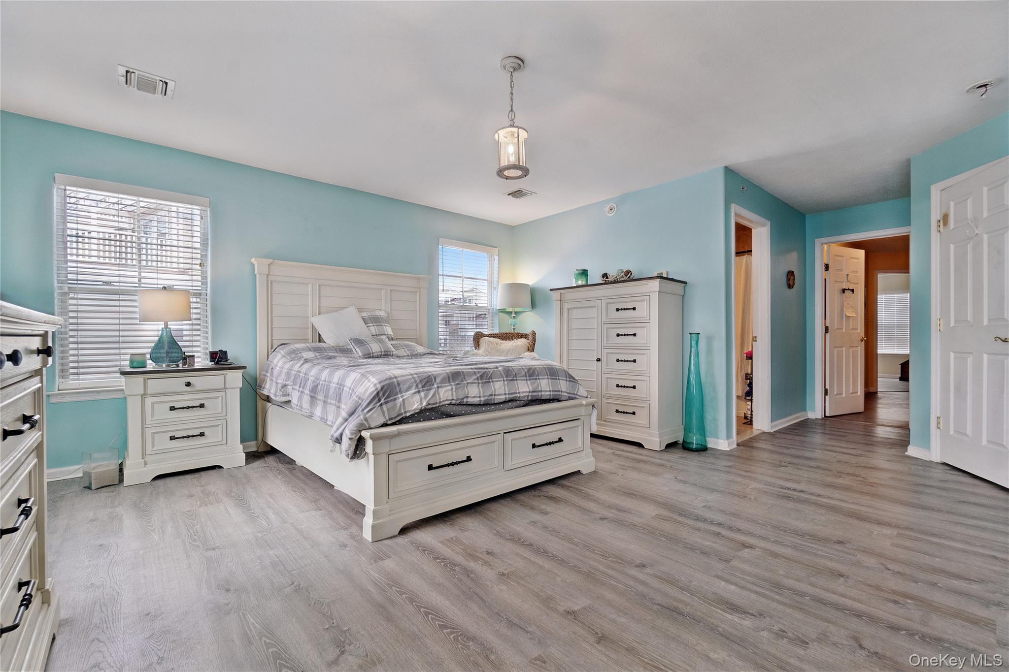 6428 Ocean Avenue Property Photo 12