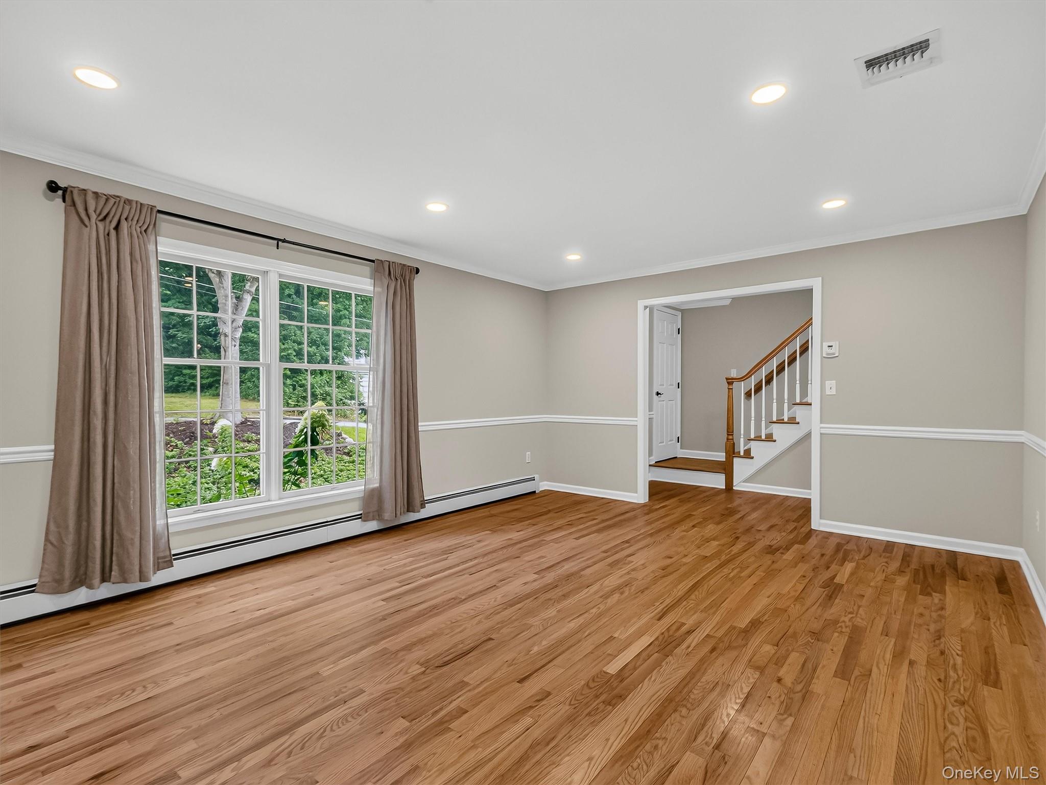 7 East Place Property Photo 10