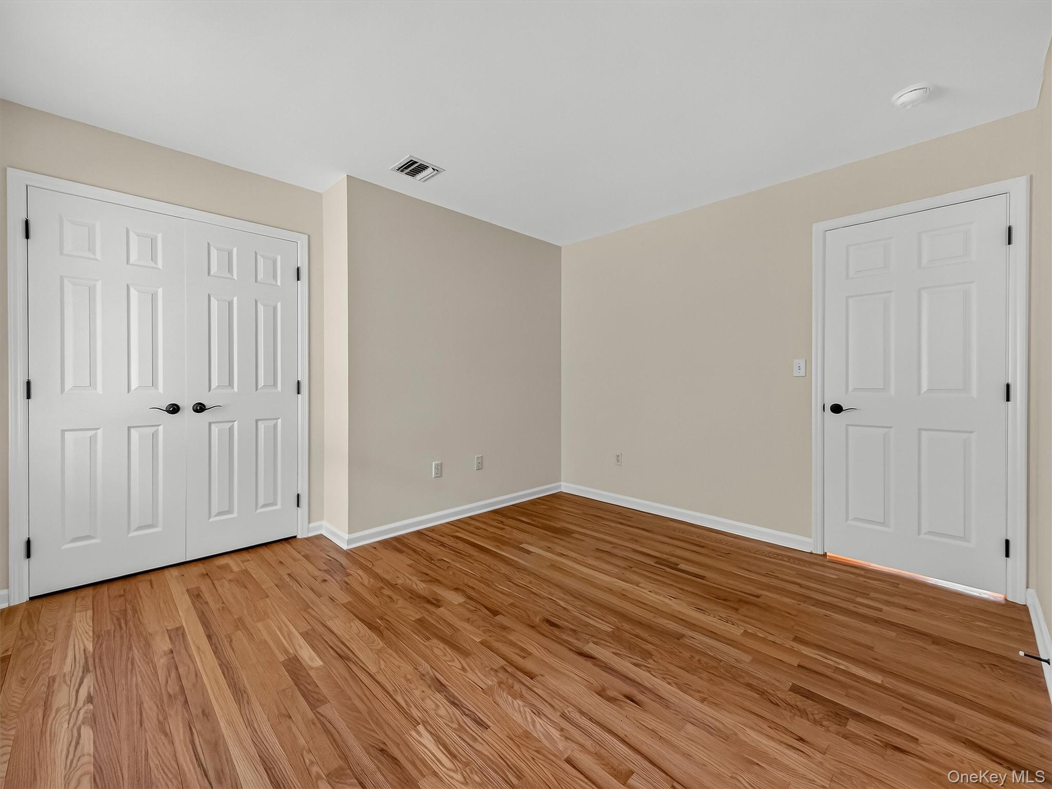 7 East Place Property Photo 23