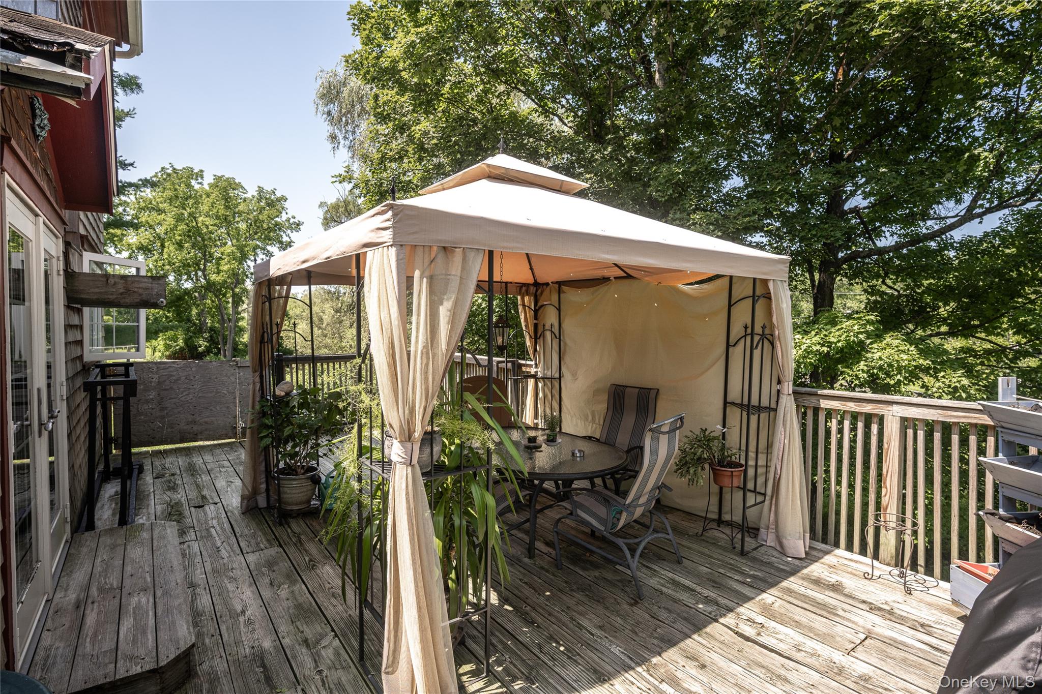 35 Benton Road Property Photo 10