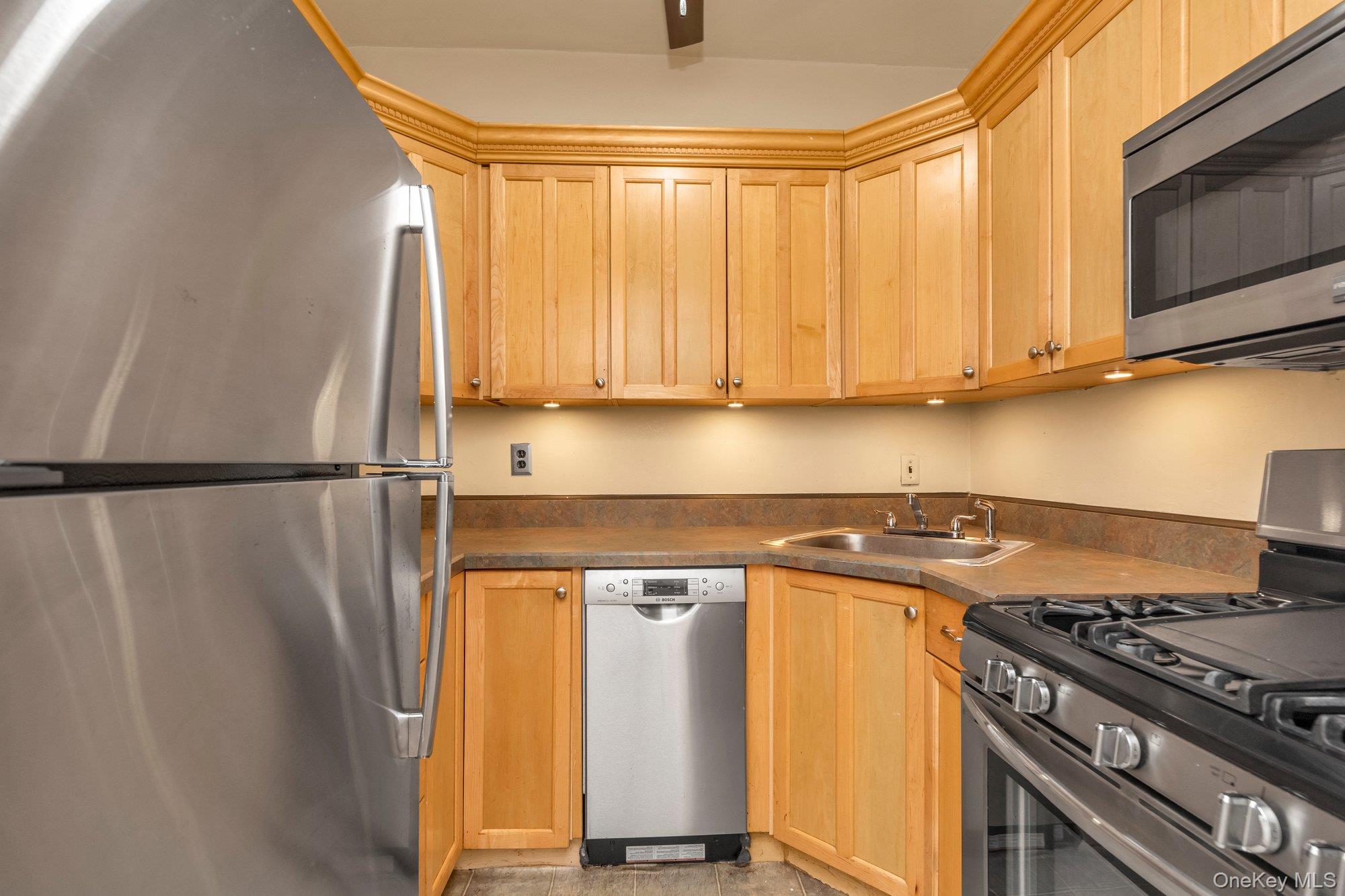 55 Grand Avenue 2a Property Photo 7