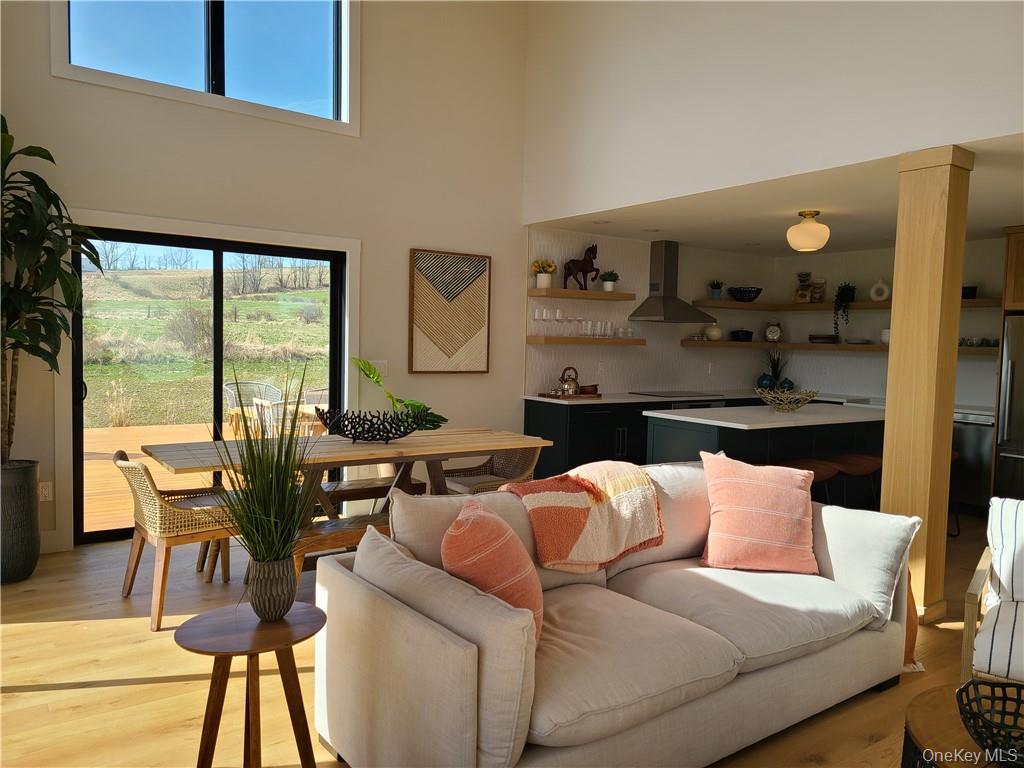 32 Long Farm Way Property Photo 10