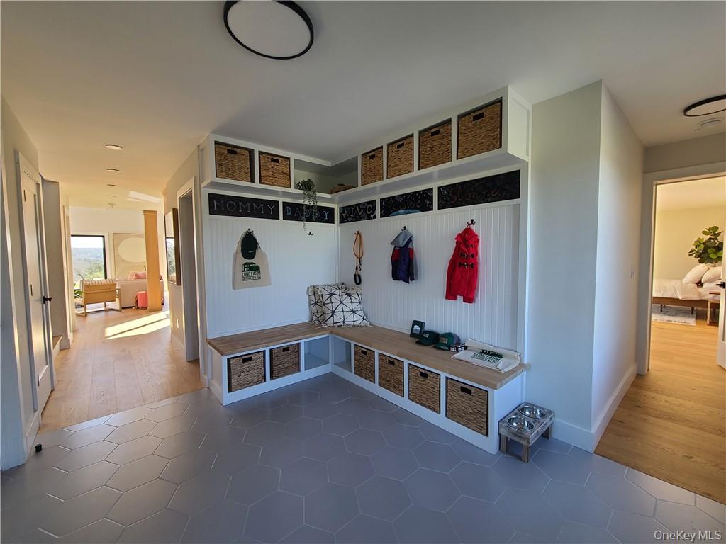 32 Long Farm Way Property Photo 14