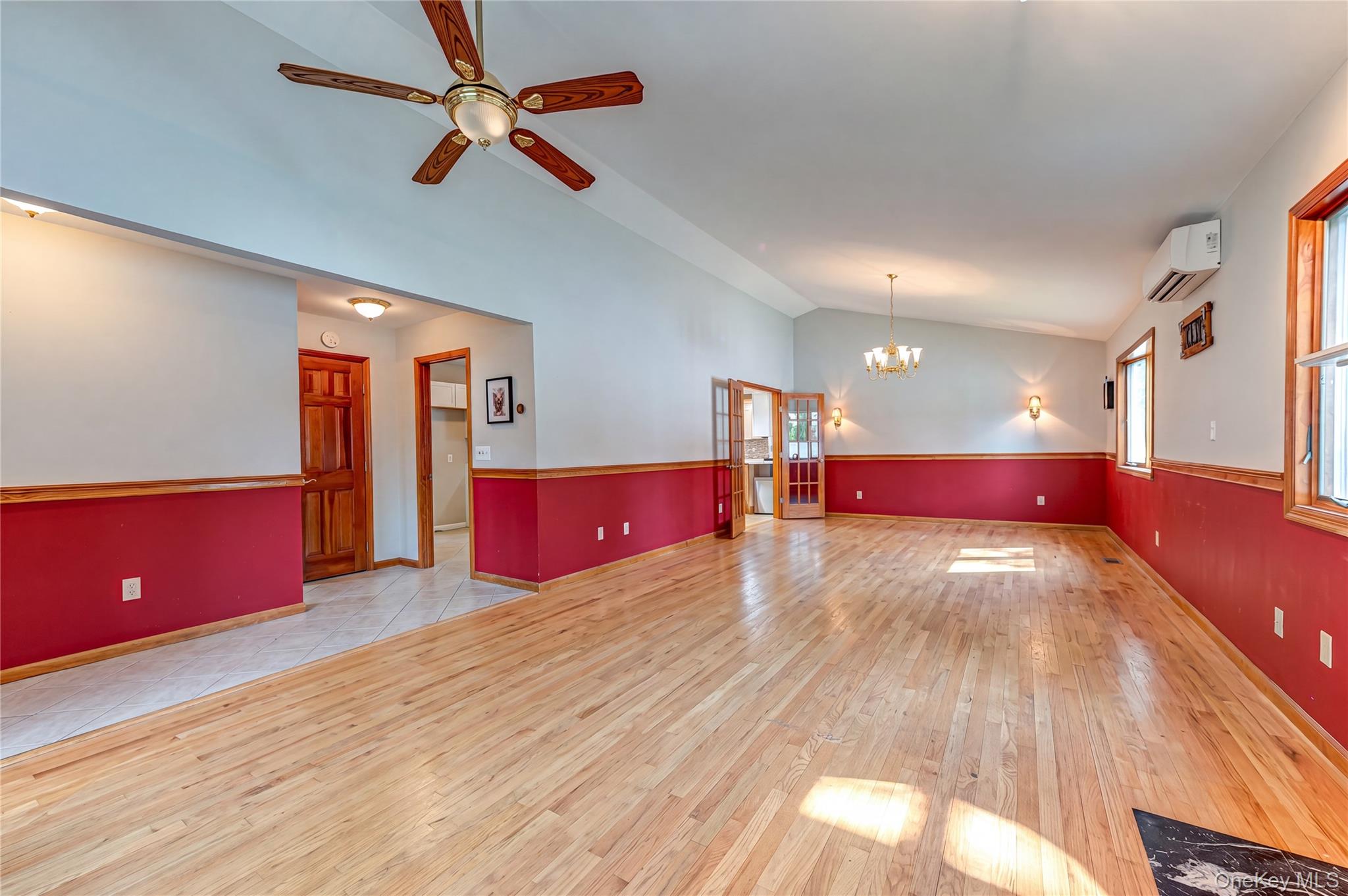 63 Joan Avenue Property Photo 30